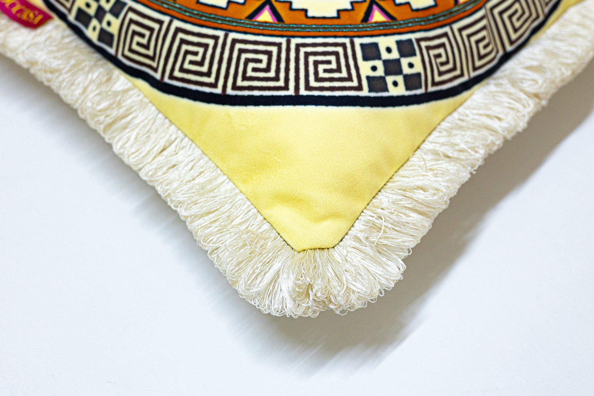 Etnik Mandala Püsküllü Kırlent