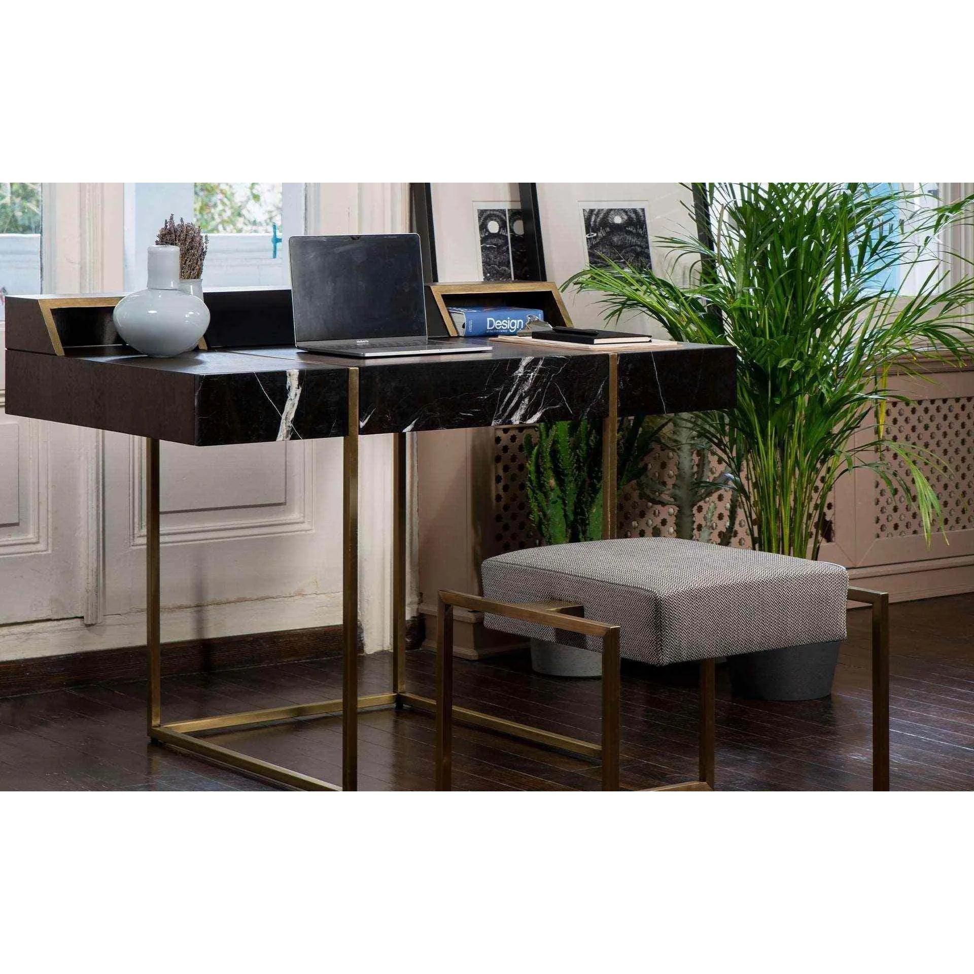 Famed Çalışma Masası