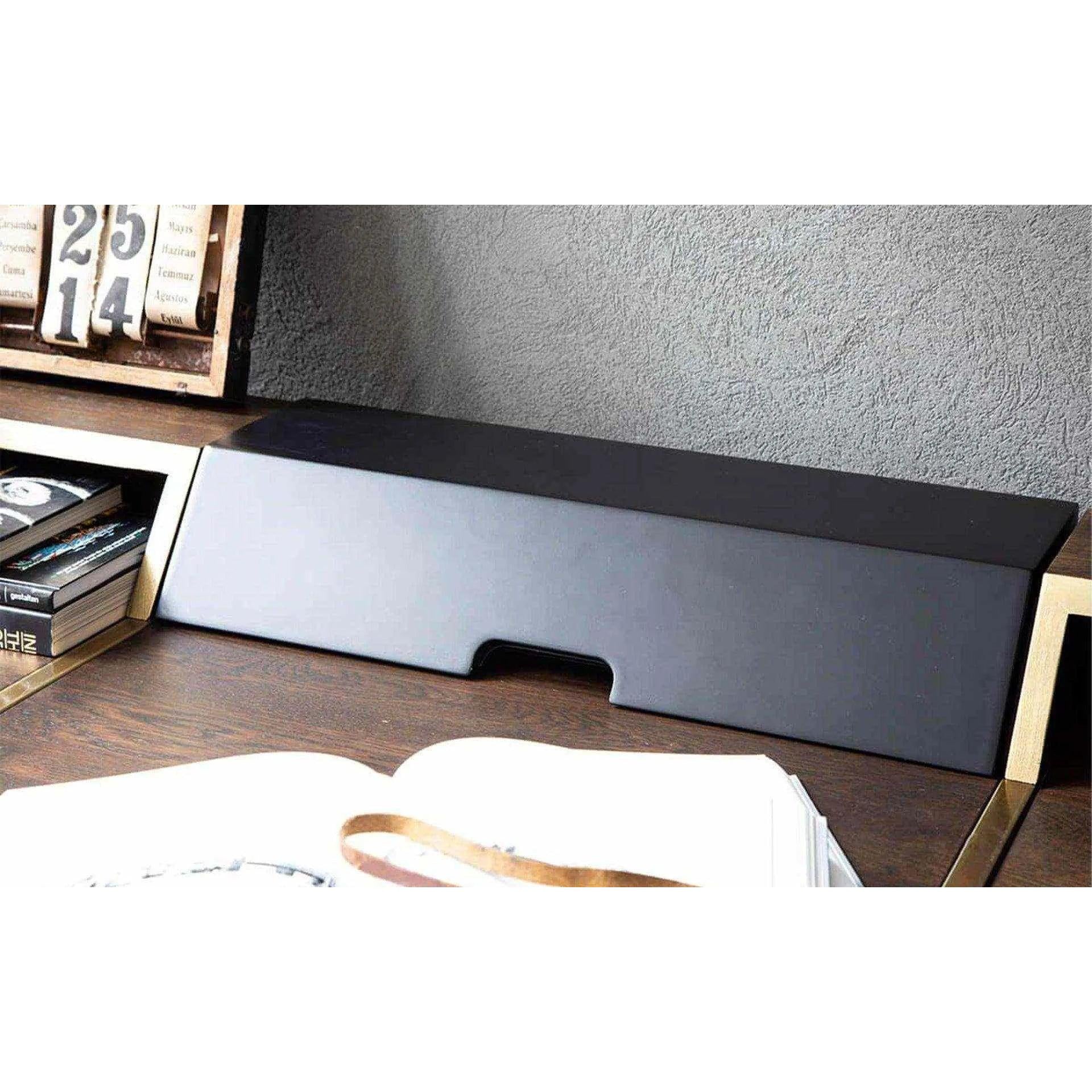 Famed Çalışma Masası