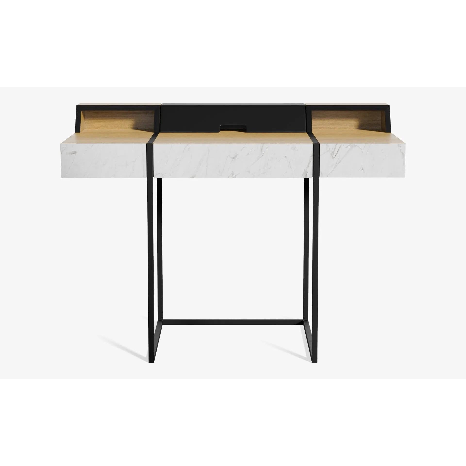 Famed Çalışma Masası