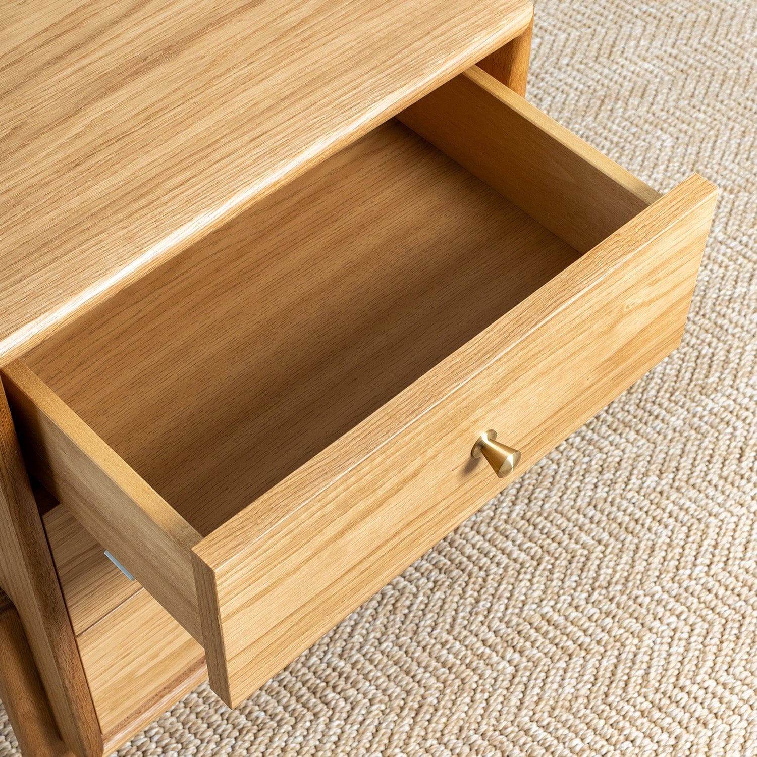 Fil Meşe Komodin 3 Çekmeceli