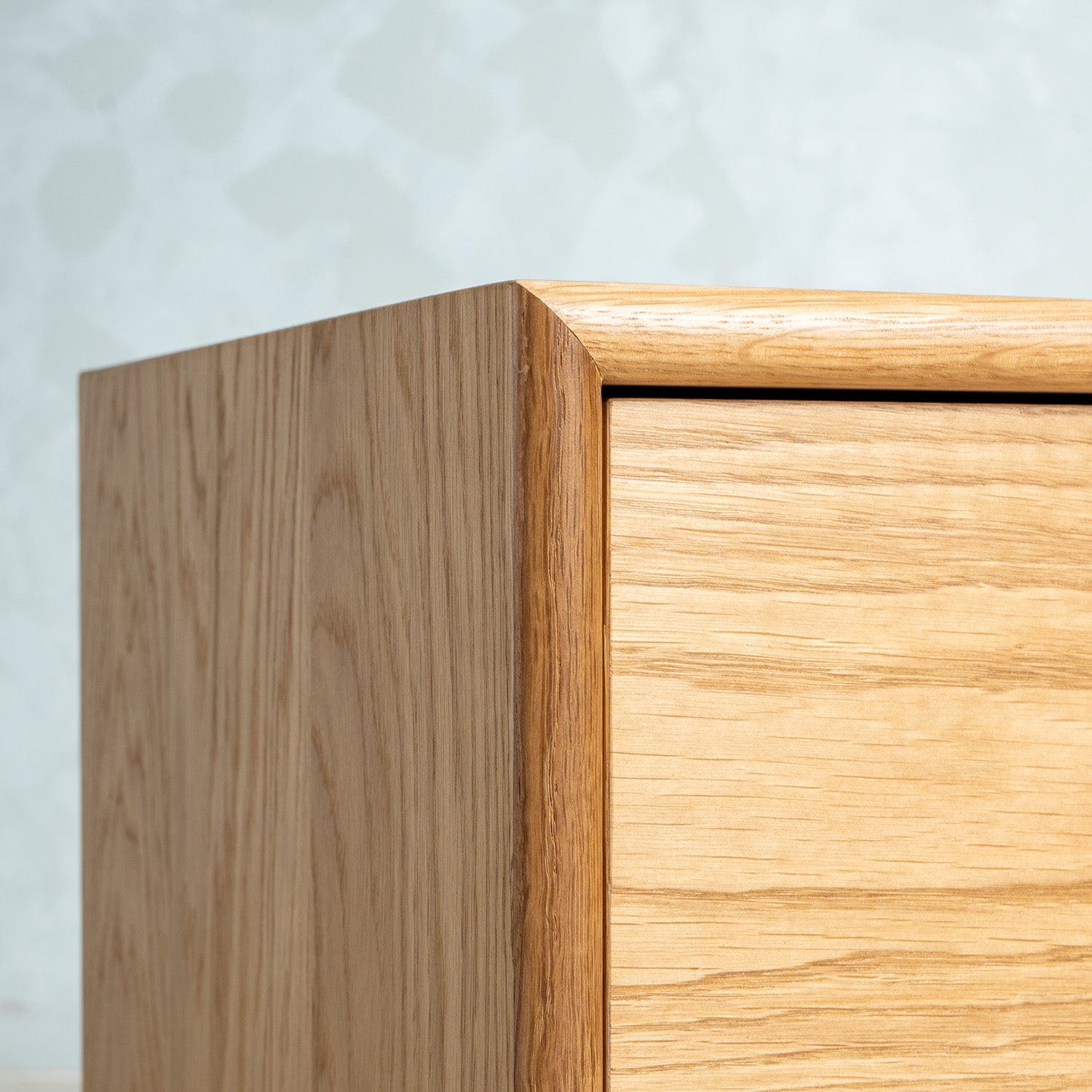 Fil Meşe Komodin 3 Çekmeceli