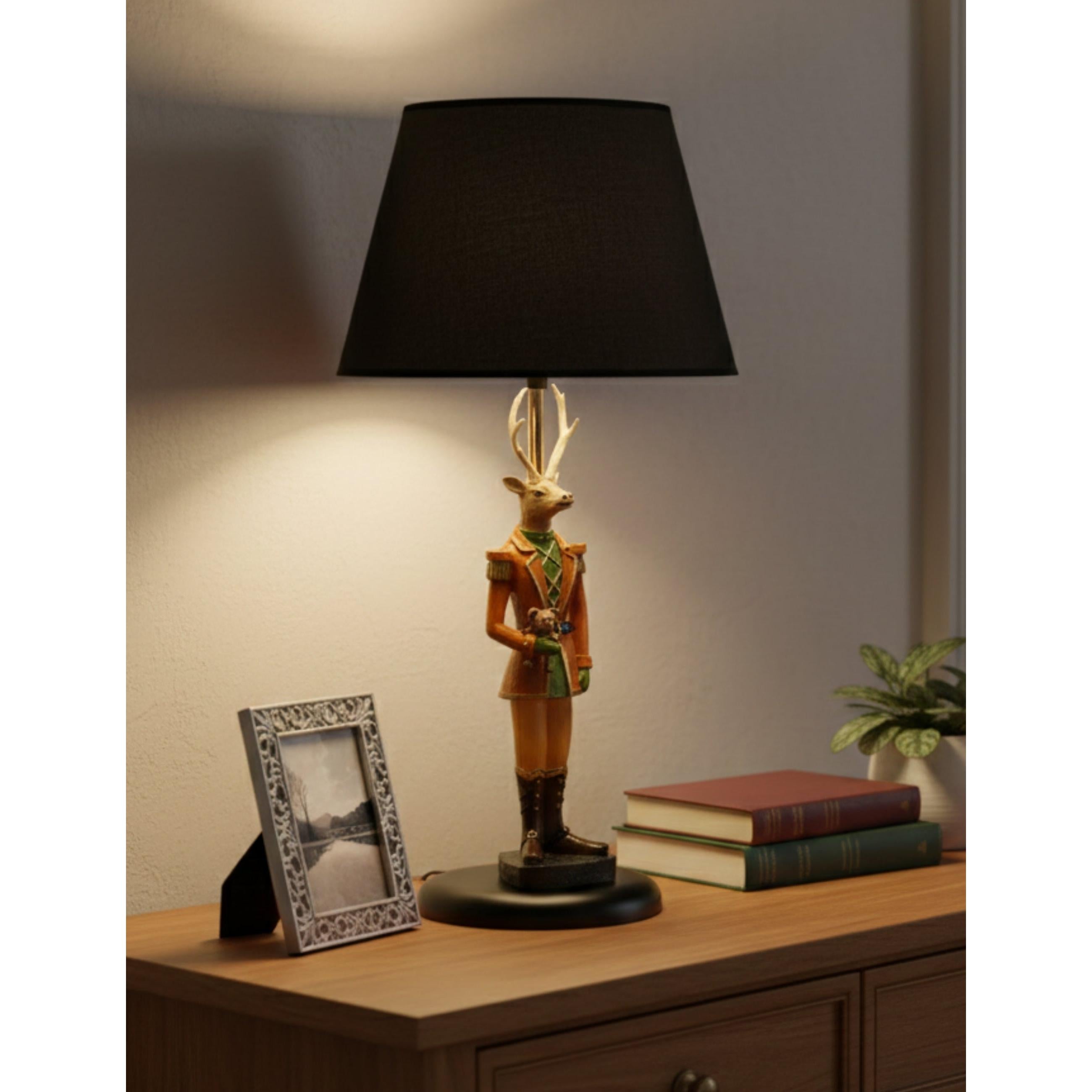 Fındıkkıran Geyik Asker Bear Figürlü Abajur & Biblo