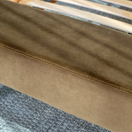 Finn Haki Kadife Başlıklı Meşe Karyola 120x200-Karyola-Blend+r-Haki-NowShopFun