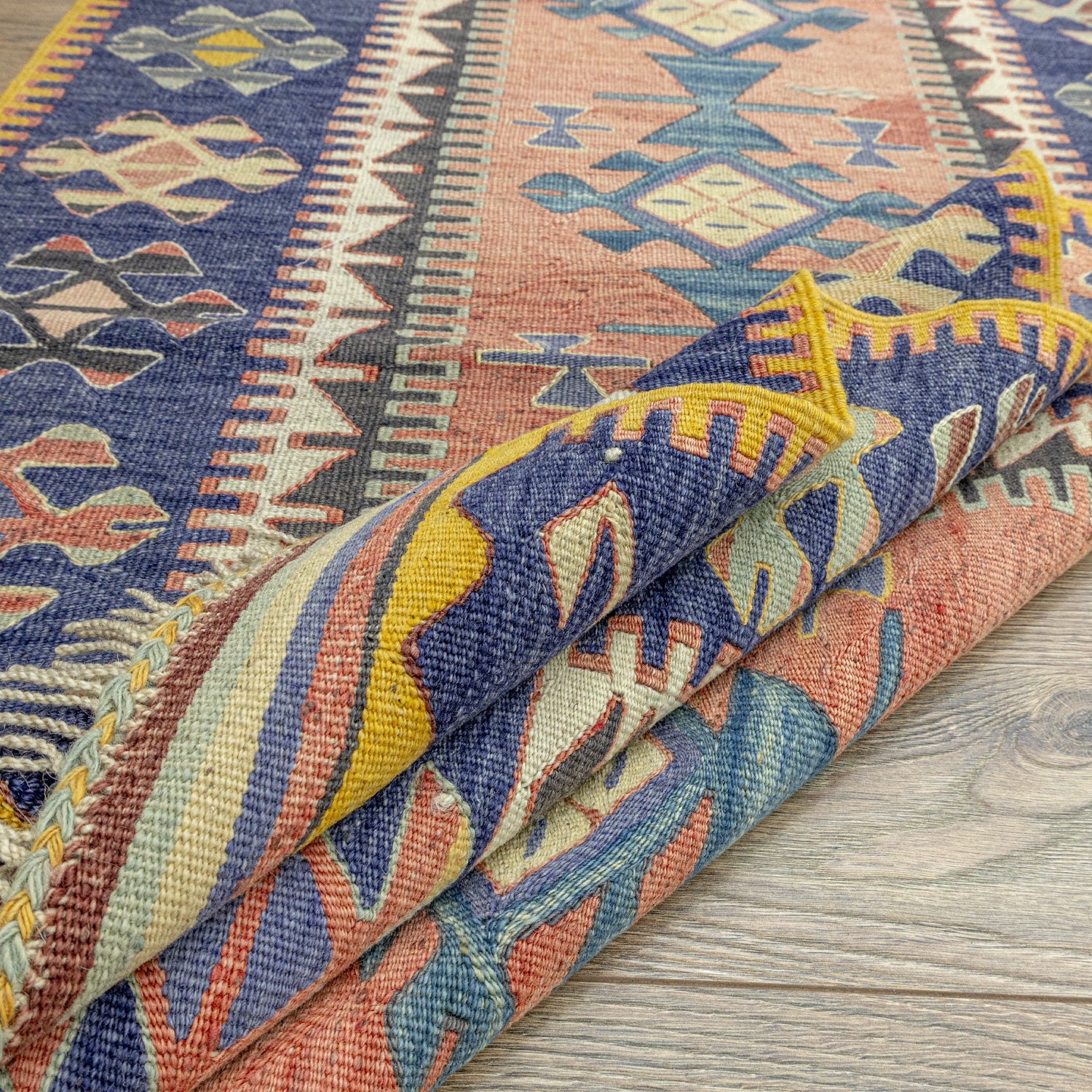 Firas Rustik Tasarımlı Yün Kilim 81x152 cm