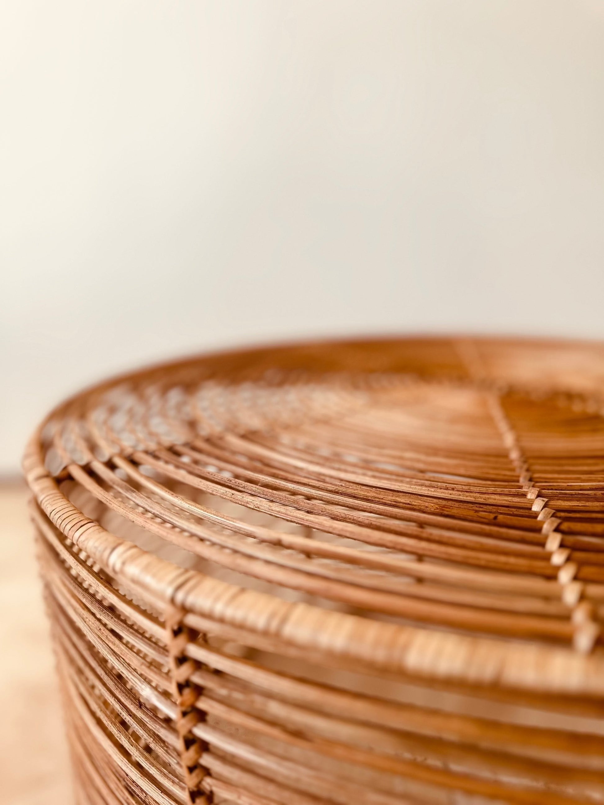 Folk Yuvarlak Rattan Sehpa