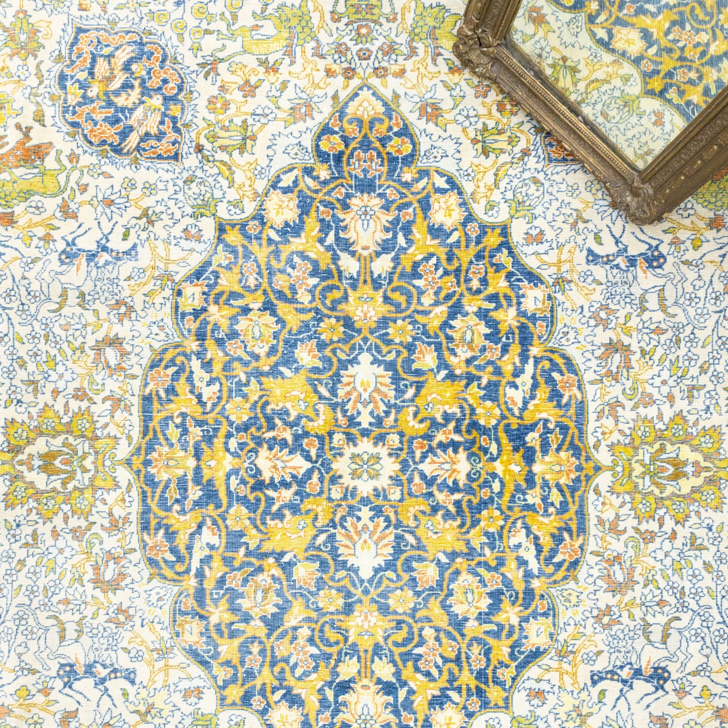Freja Madalyon Desenli El Dokuma İran Halısı 217x316 cm-Kilim & Halı-Soho Antiq-NowShopFun