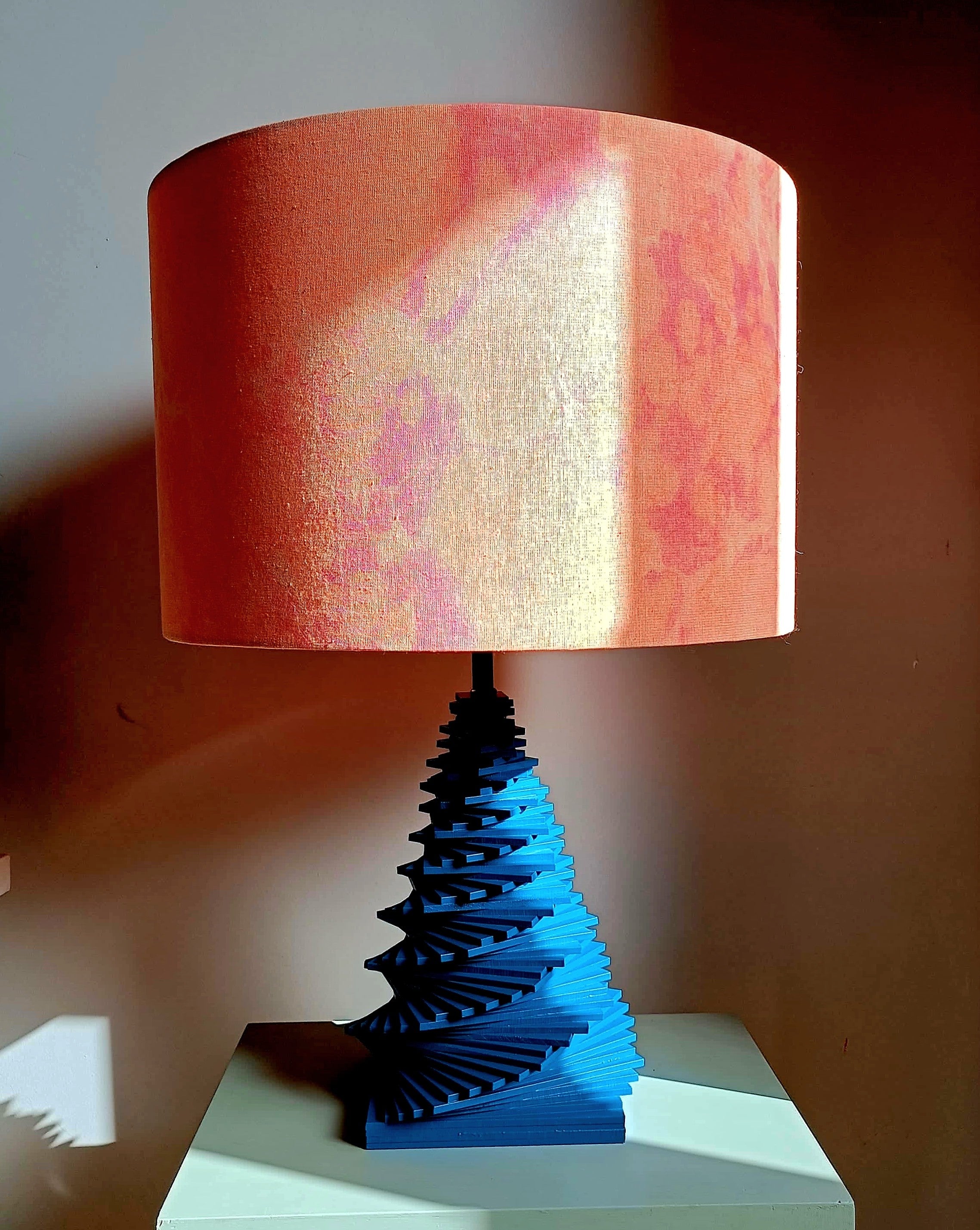 Gökyüzüne Merdiven Abajur