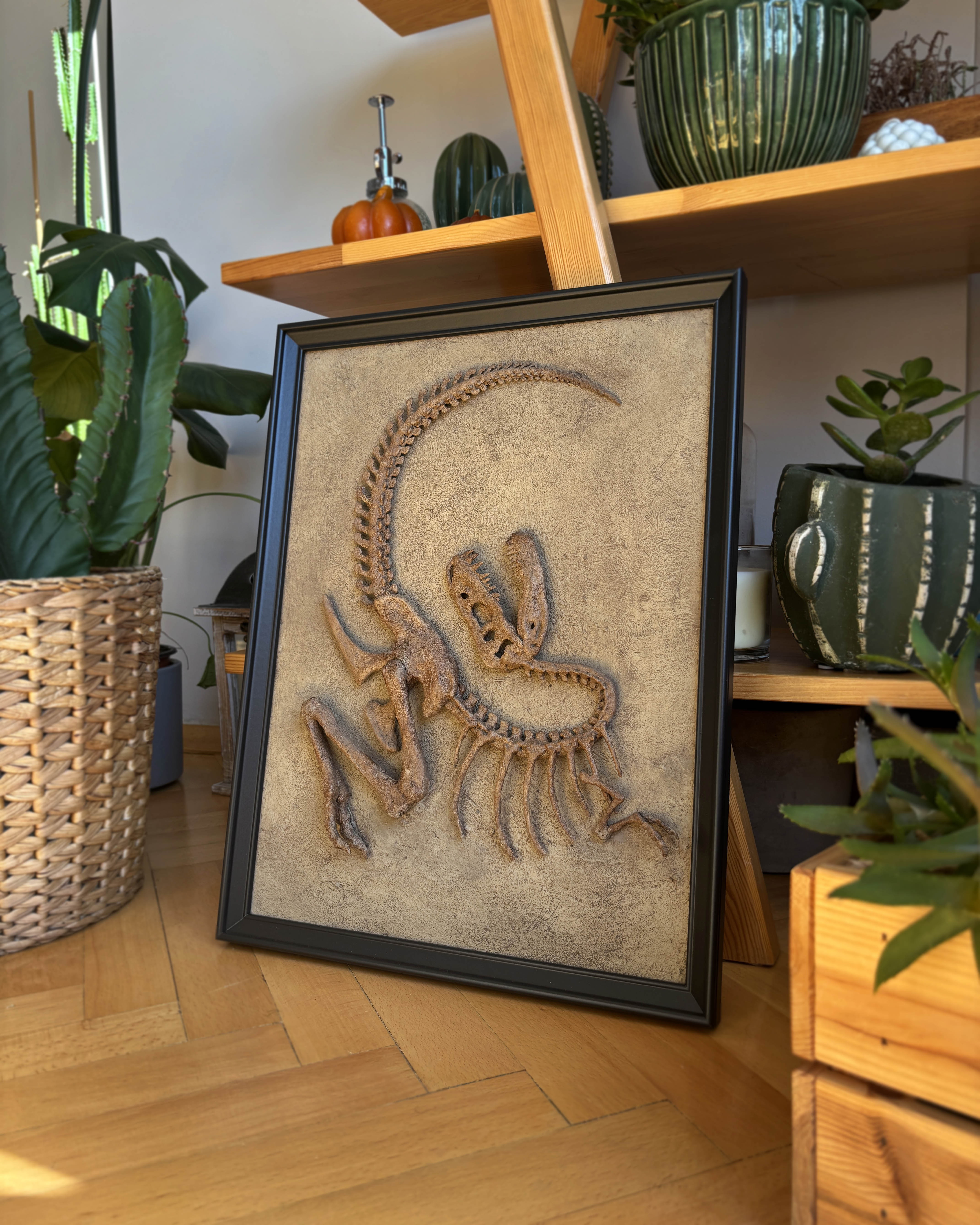 Fossil Skeleton Statue