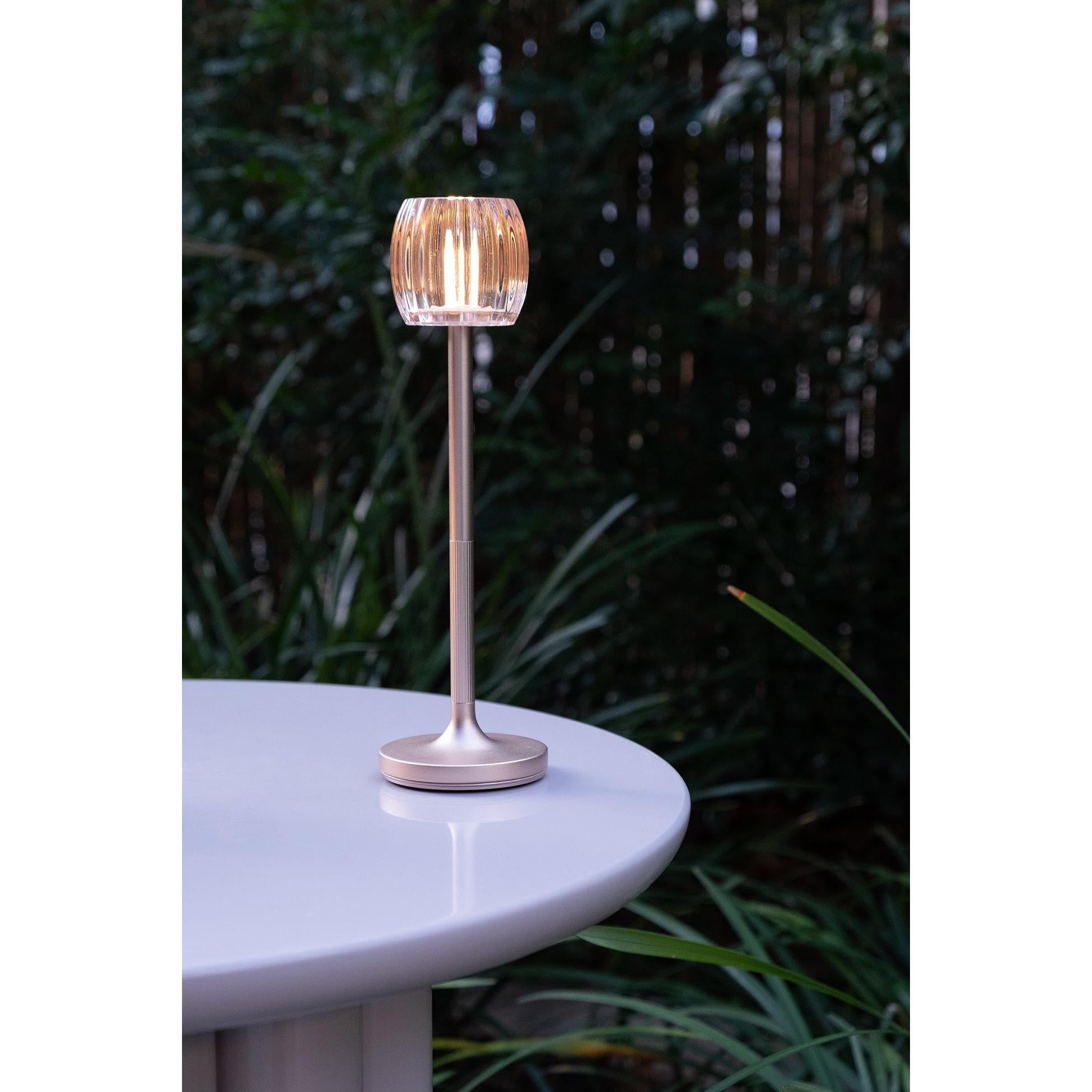 Hari Waves Bistro Lamba Gold