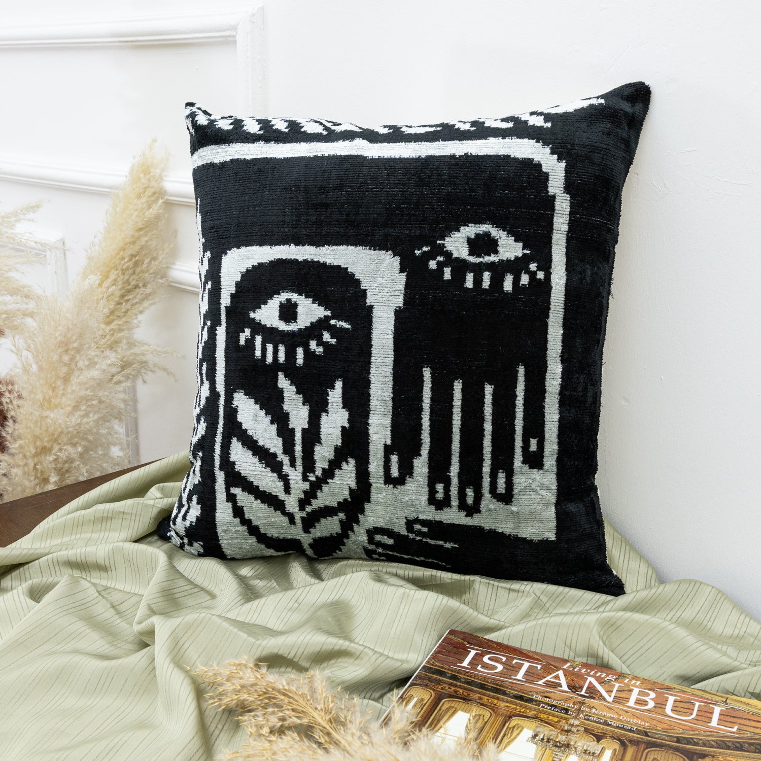 Hattuşa Modern Tasarımlı Kırlent 50x50 cm-Yastık & Kırlent-Soho Antiq-NowShopFun