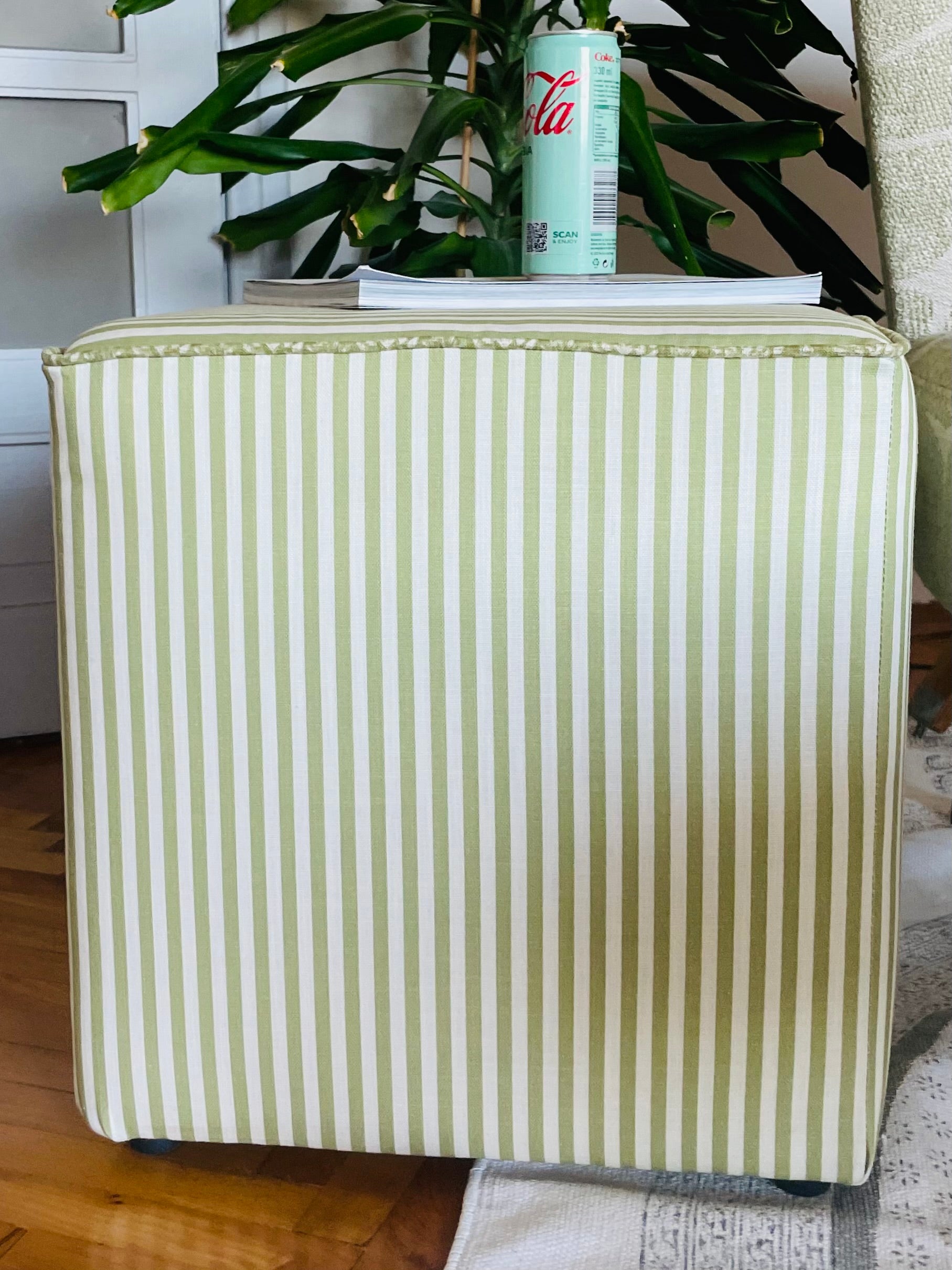 Stripe, %100 Pamuk Kare Puf/Yan Sehpa