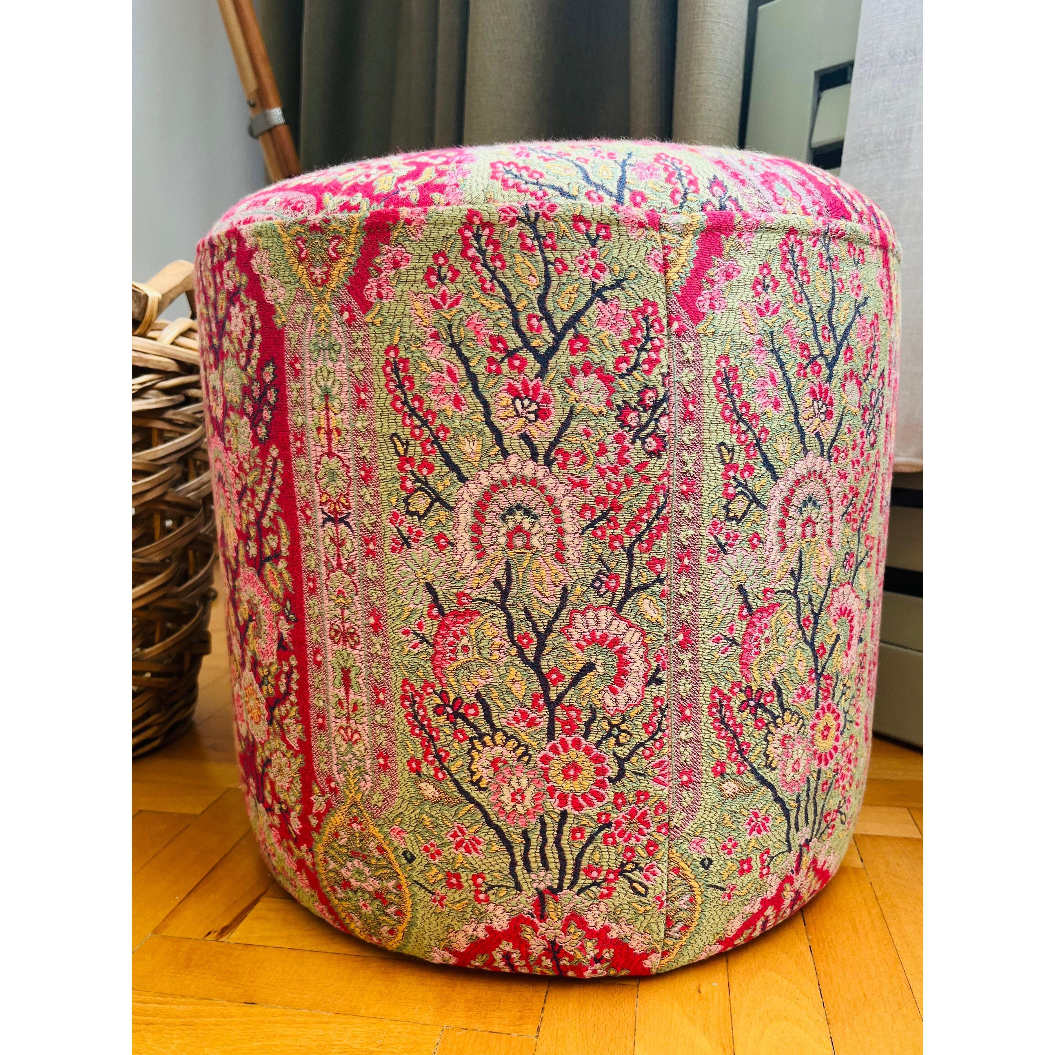 Osiris, %100 El dokumasi Puf/Tabure