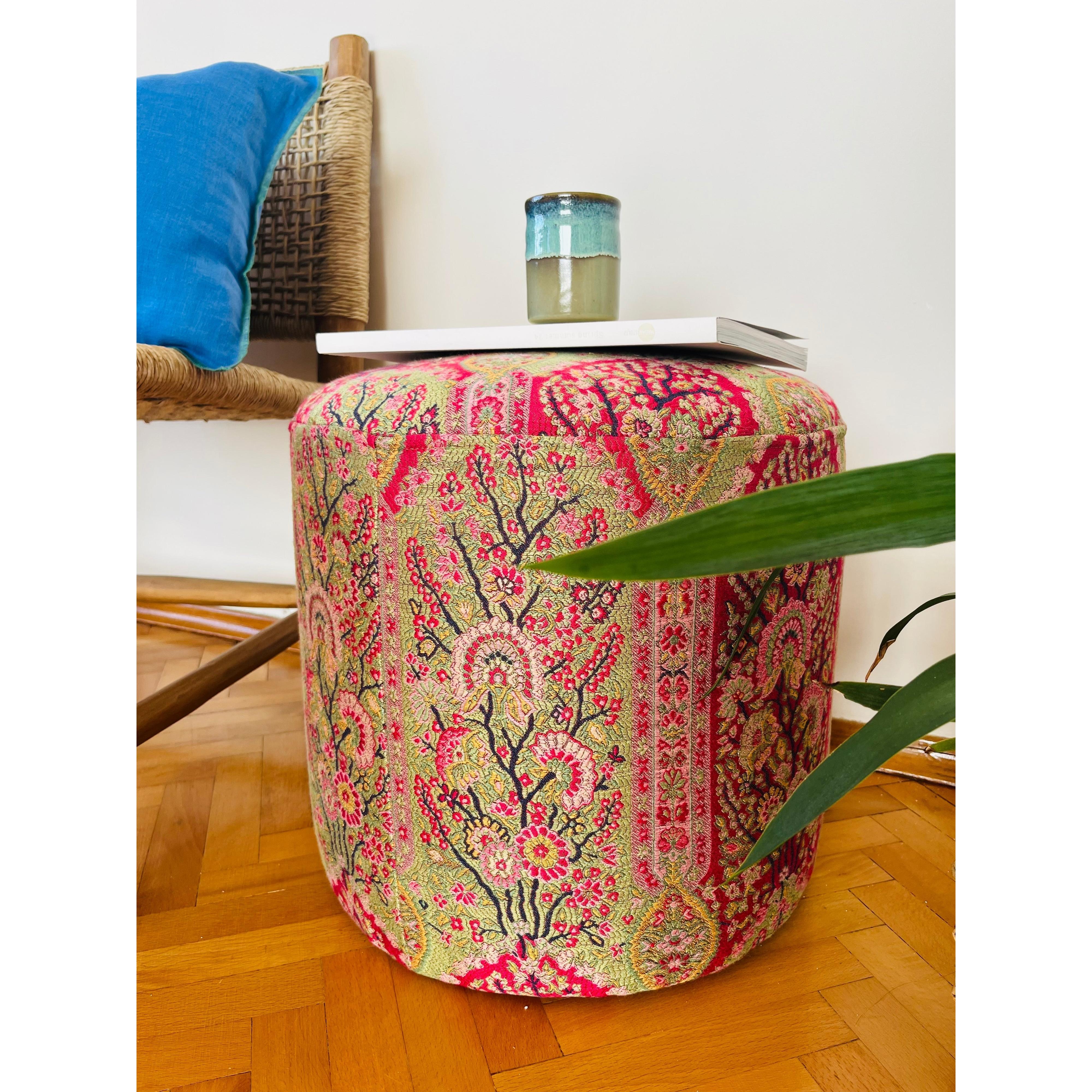 Osiris, %100 El dokumasi Puf/Tabure