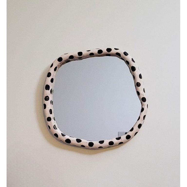 Puantiyeli, Amorf Seramik Çerçeve/Ayna