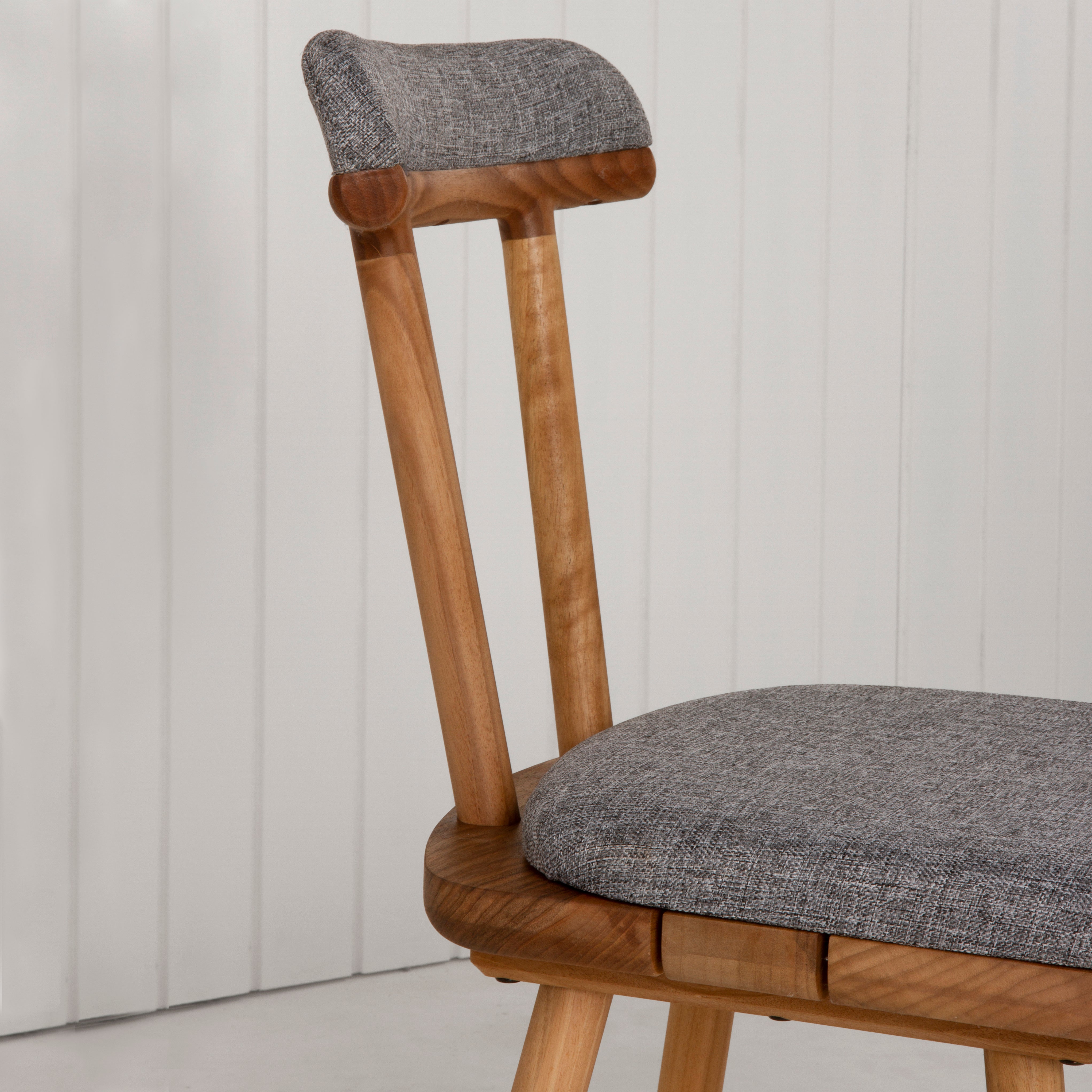 Crown Masif Ceviz Sandalye