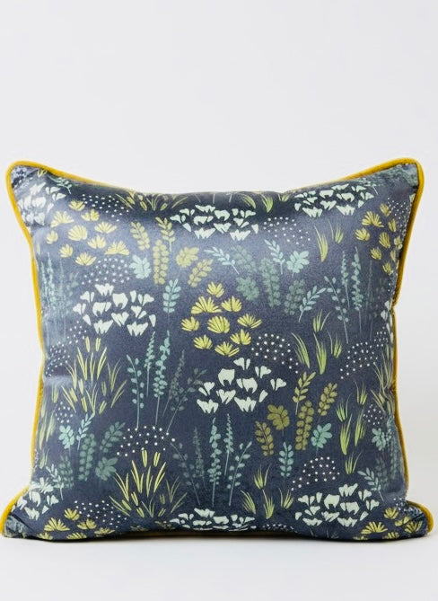 Core Parlak Kadife Desenli Kırlent Kılıfı