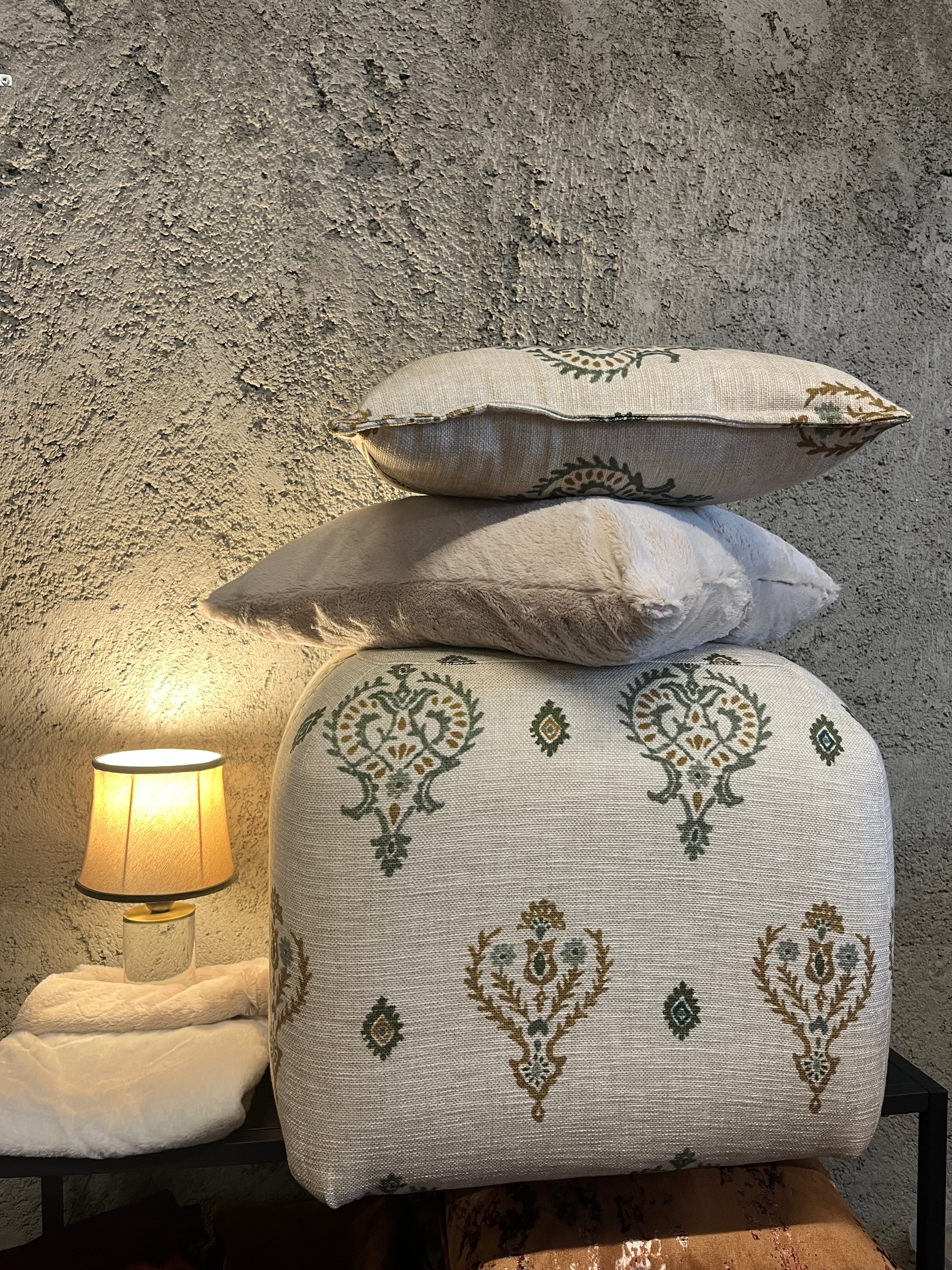 Thot, Pamuk Keten Puf/Yan Koltuk