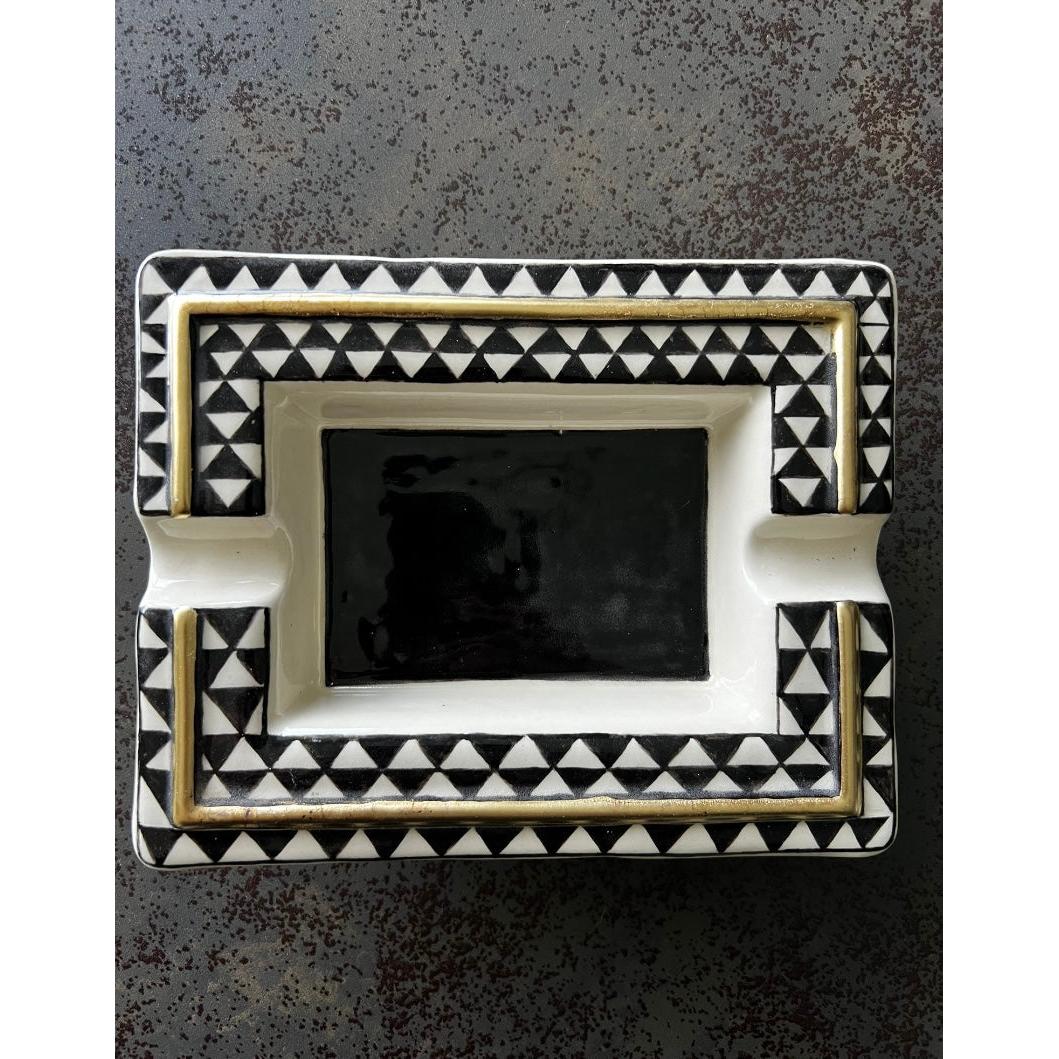 Triangle Puro Kül Tablası