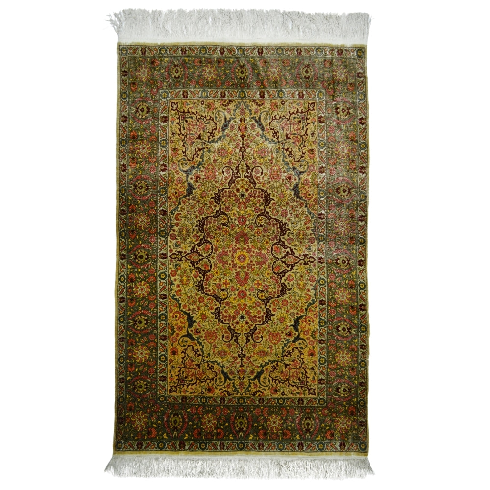 İpekten El Dokuma Madalyon Motifli Hereke Halısı 106X164 Cm