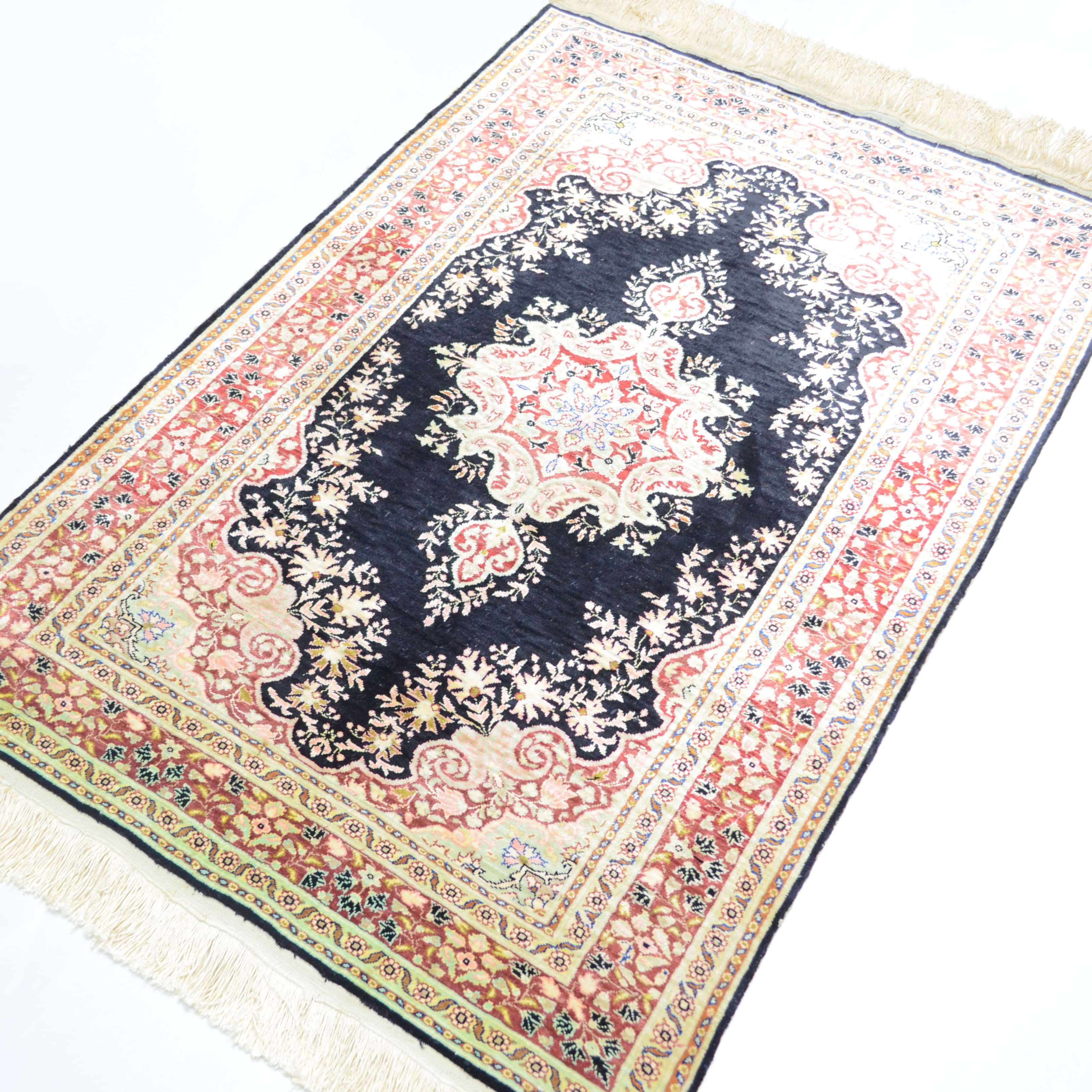 İpekten El Dokuma Madalyonlu Model Kayseri Halısı 80x116 cm-Kilim & Halı-KilimCo-NowShopFun