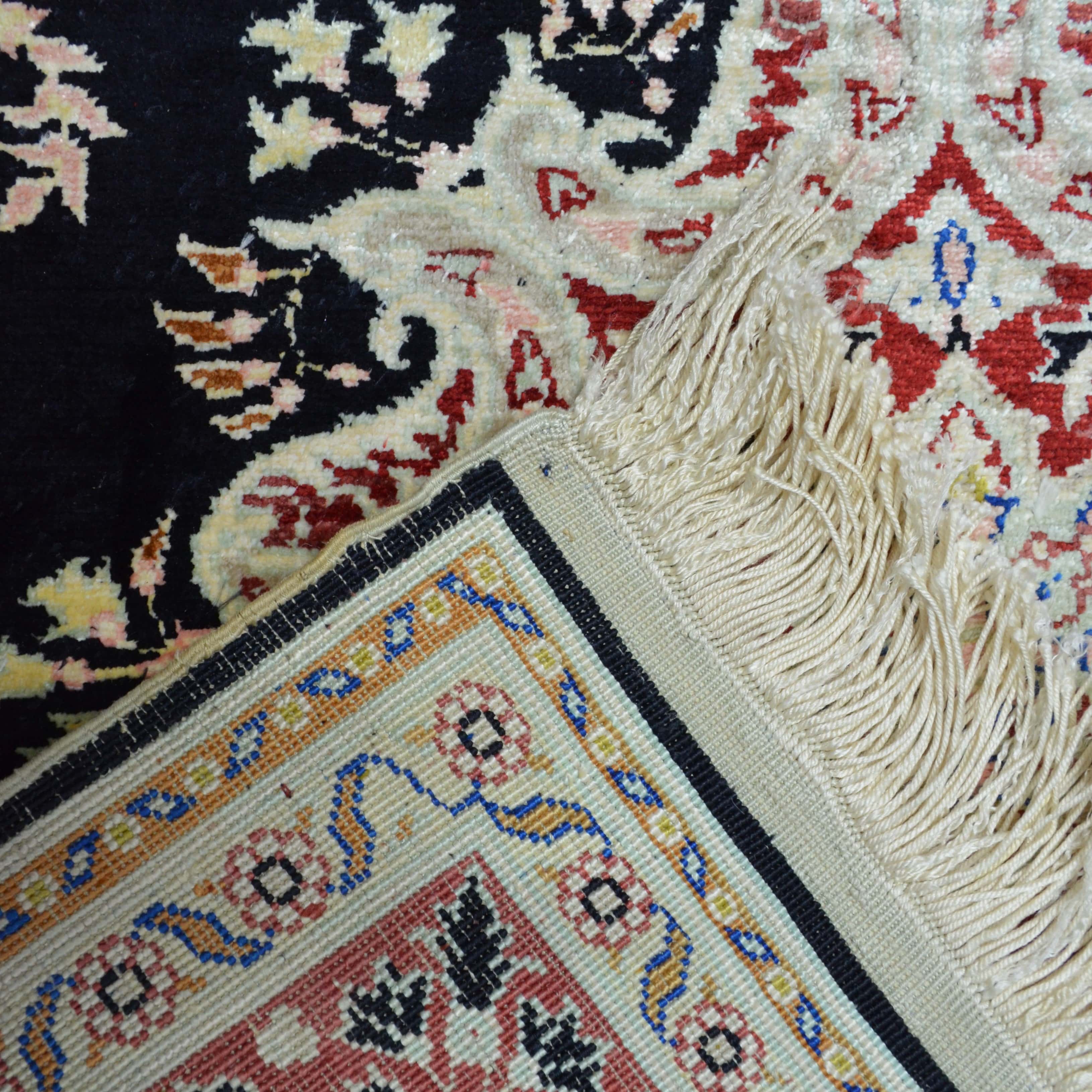 İpekten El Dokuma Madalyonlu Model Kayseri Halısı 80x116 cm-Kilim & Halı-KilimCo-NowShopFun