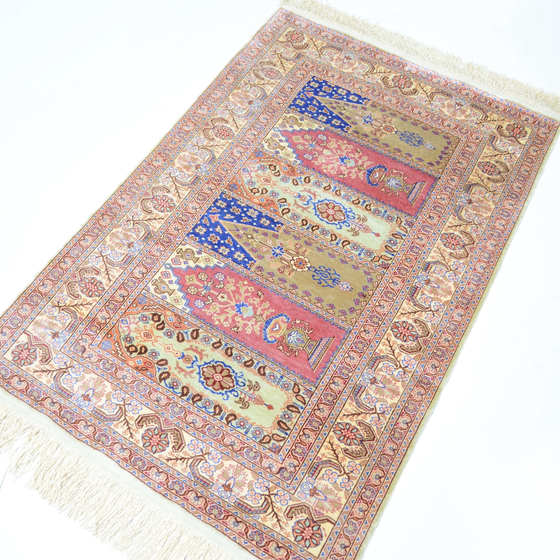 İpekten El Dokuma Mihraplı Aile Namazlığı Kayseri Halısı 72x109 cm-Kilim & Halı-KilimCo-NowShopFun