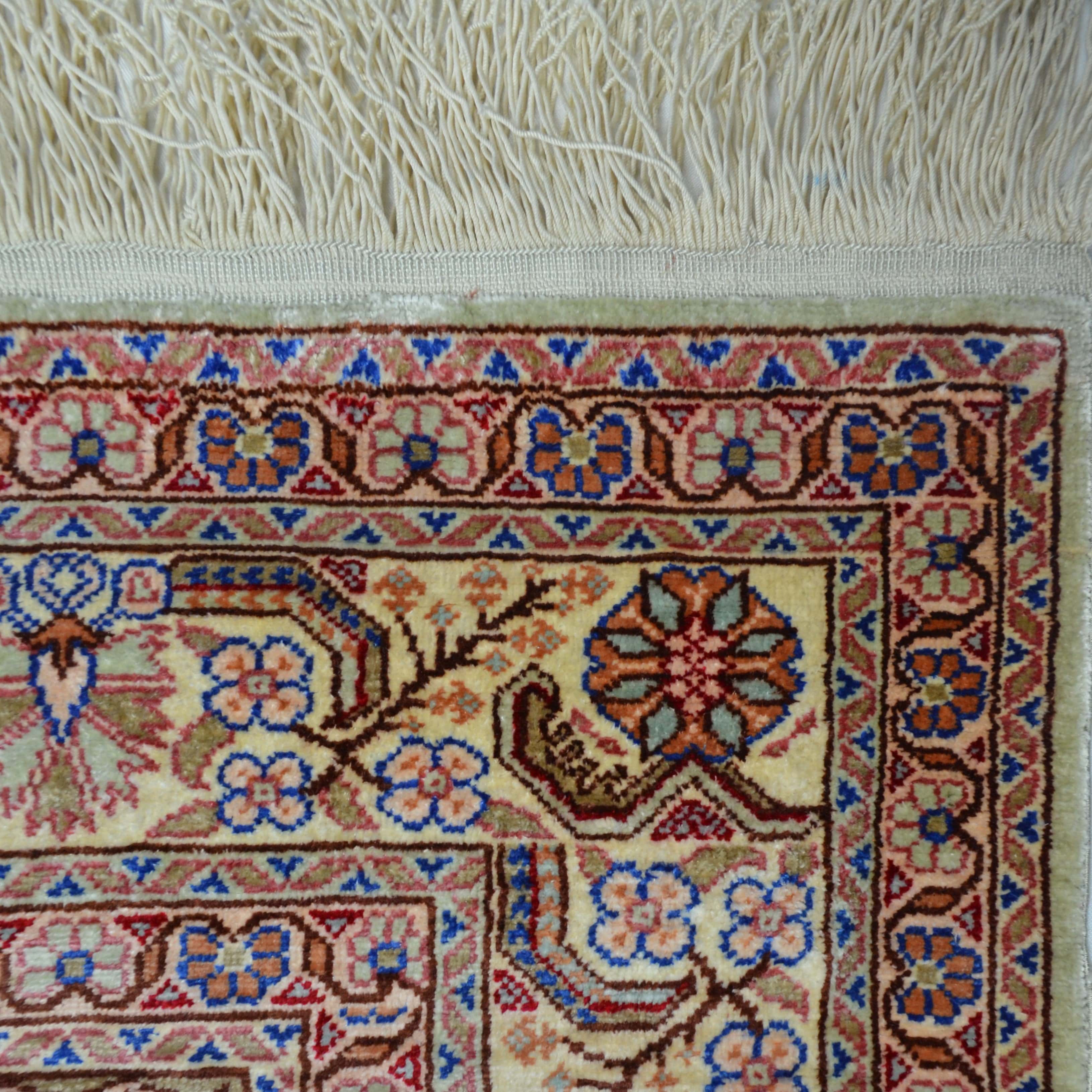 İpekten El Dokuma Mihraplı Aile Namazlığı Kayseri Halısı 72x109 cm-Kilim & Halı-KilimCo-NowShopFun