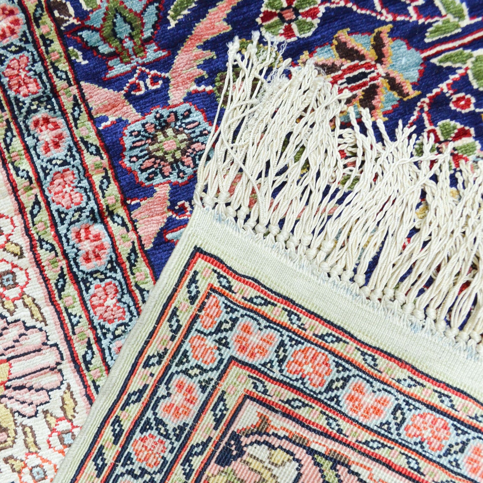 İpekten El Dokuma Yedi Dağın Çiçeği Desenli Kayseri Halısı 119x176 cm-Kilim & Halı-KilimCo-NowShopFun