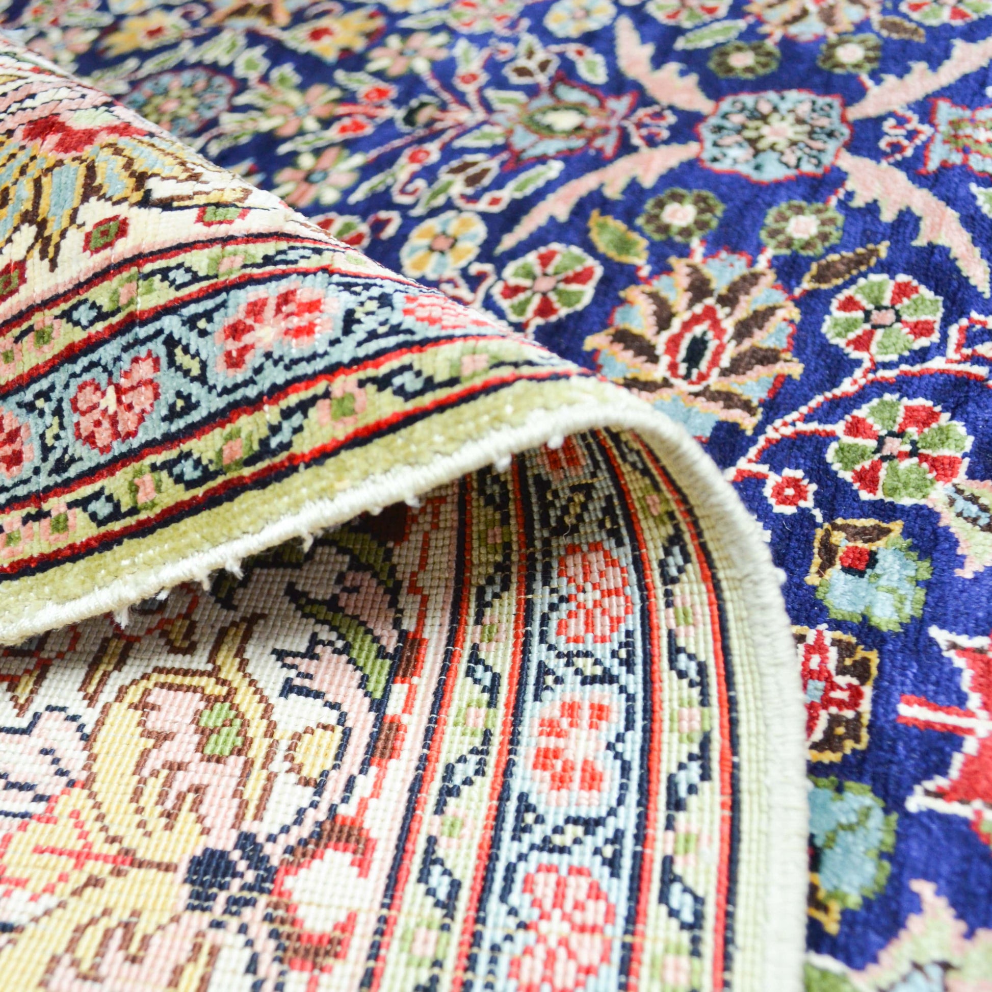 İpekten El Dokuma Yedi Dağın Çiçeği Desenli Kayseri Halısı 119x176 cm-Kilim & Halı-KilimCo-NowShopFun