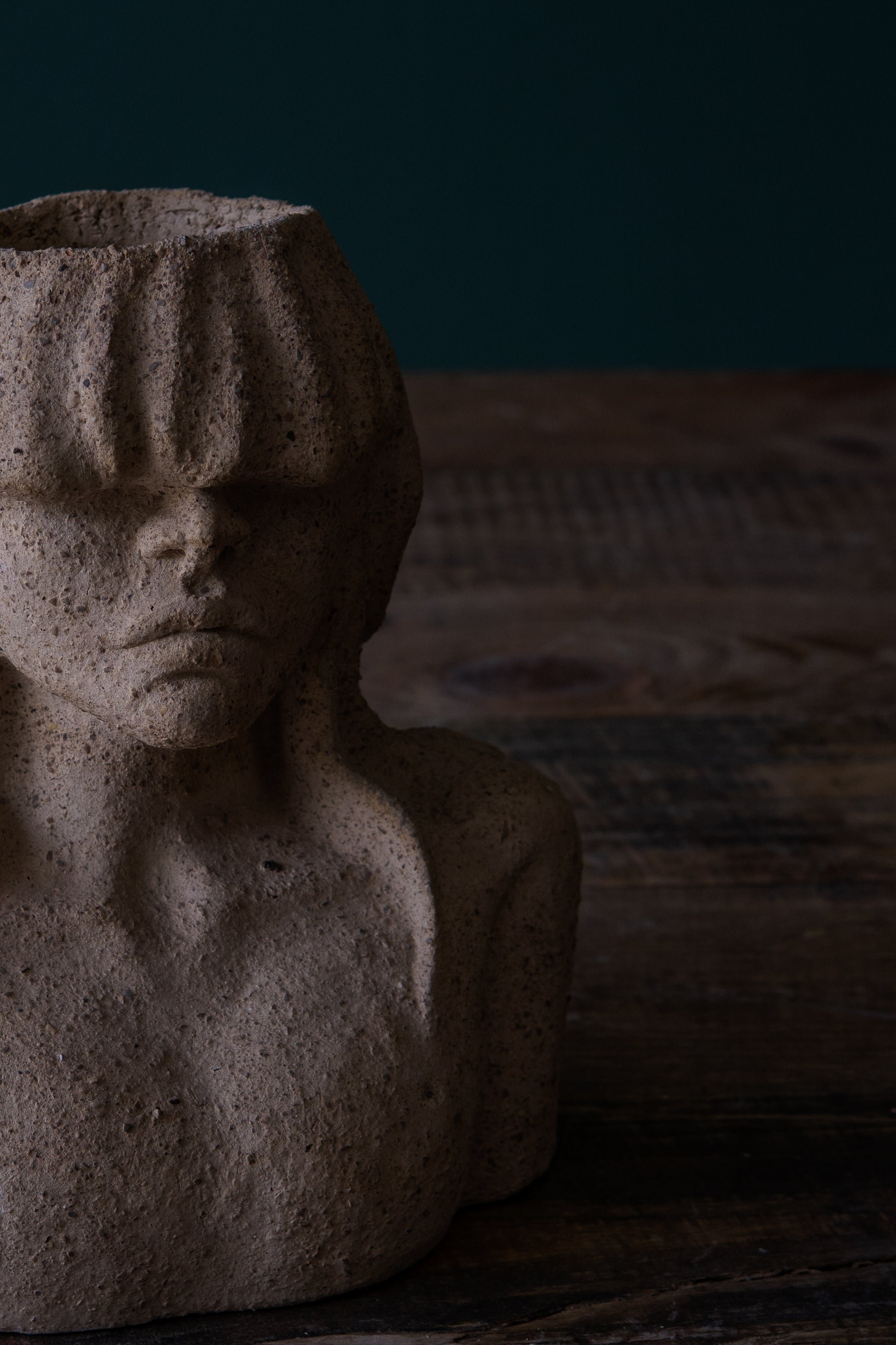 Kahküllü Seramik Heykel Doğal Bej Ton Büst