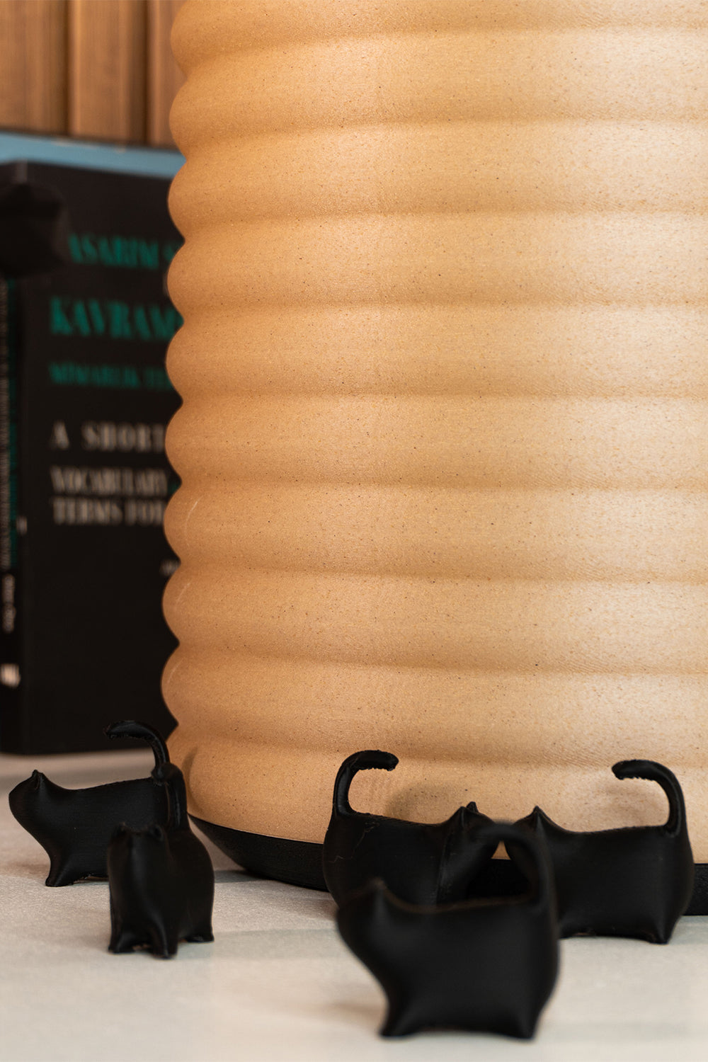 Kaia Ahşap Yer Lambası