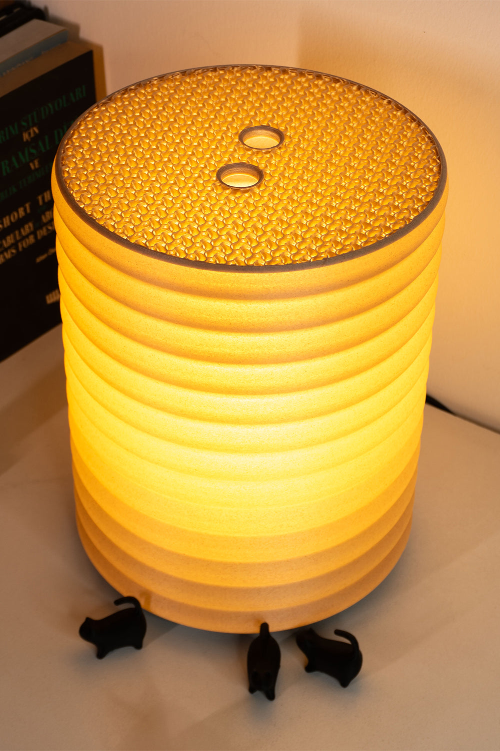 Kaia Ahşap Yer Lambası