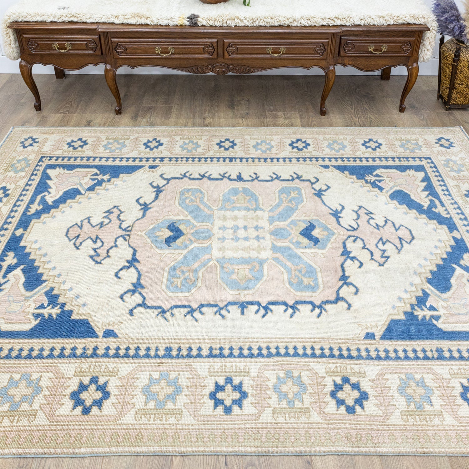 Kaman Oriental Figürlü El Dokuma Yün Halı 178x257 cm