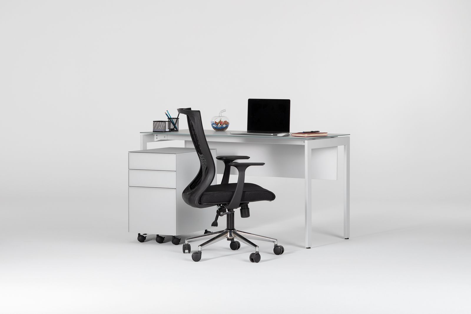 Keson 3 Çekmeceli Cam Kaplama Ofis Masaaltı Dolabı