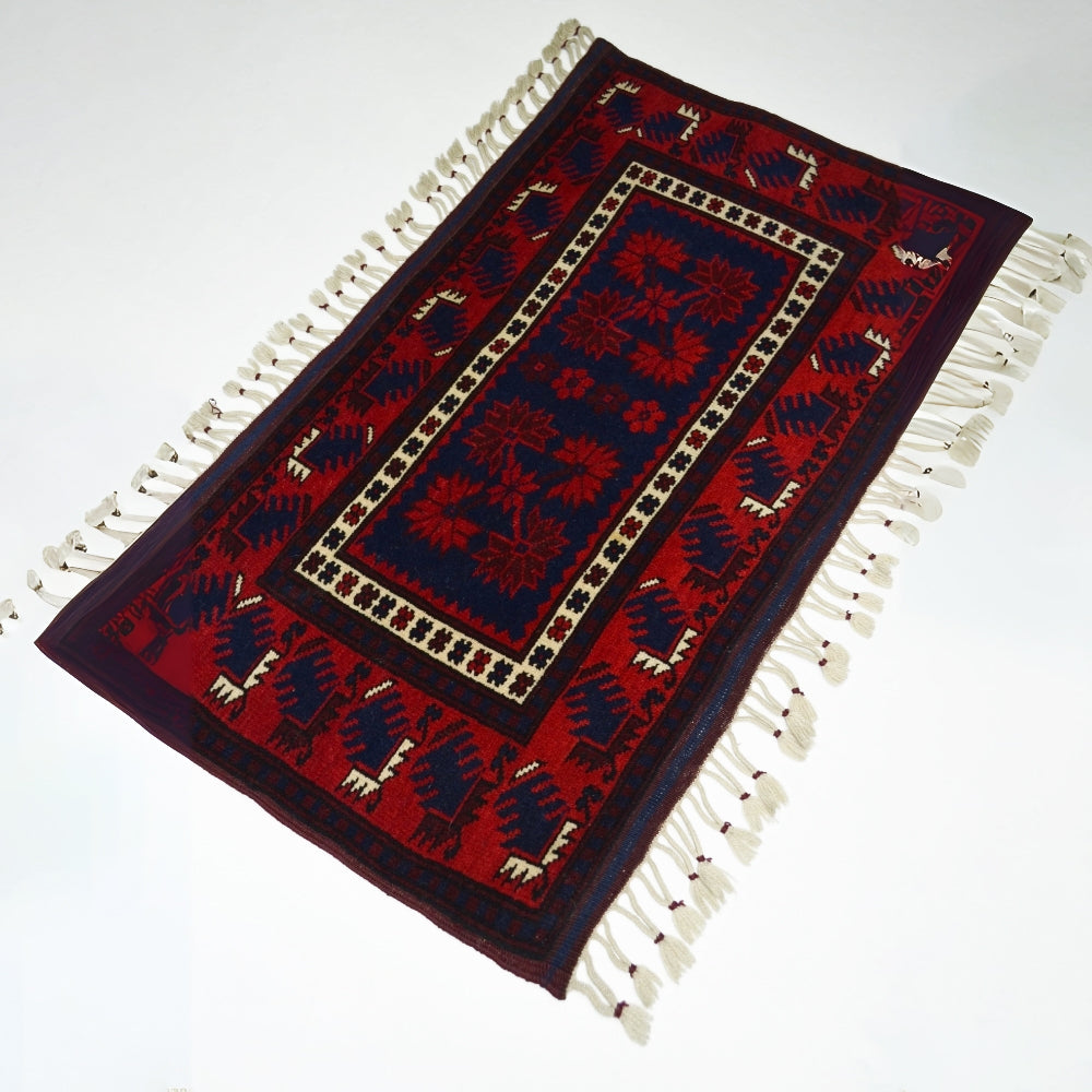 El Dokuma Geleneksel Yağcıbedir Halısı