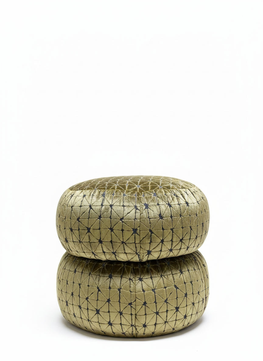 Kitu, Gold Desenli Kadife Puf / Yan Sehpa