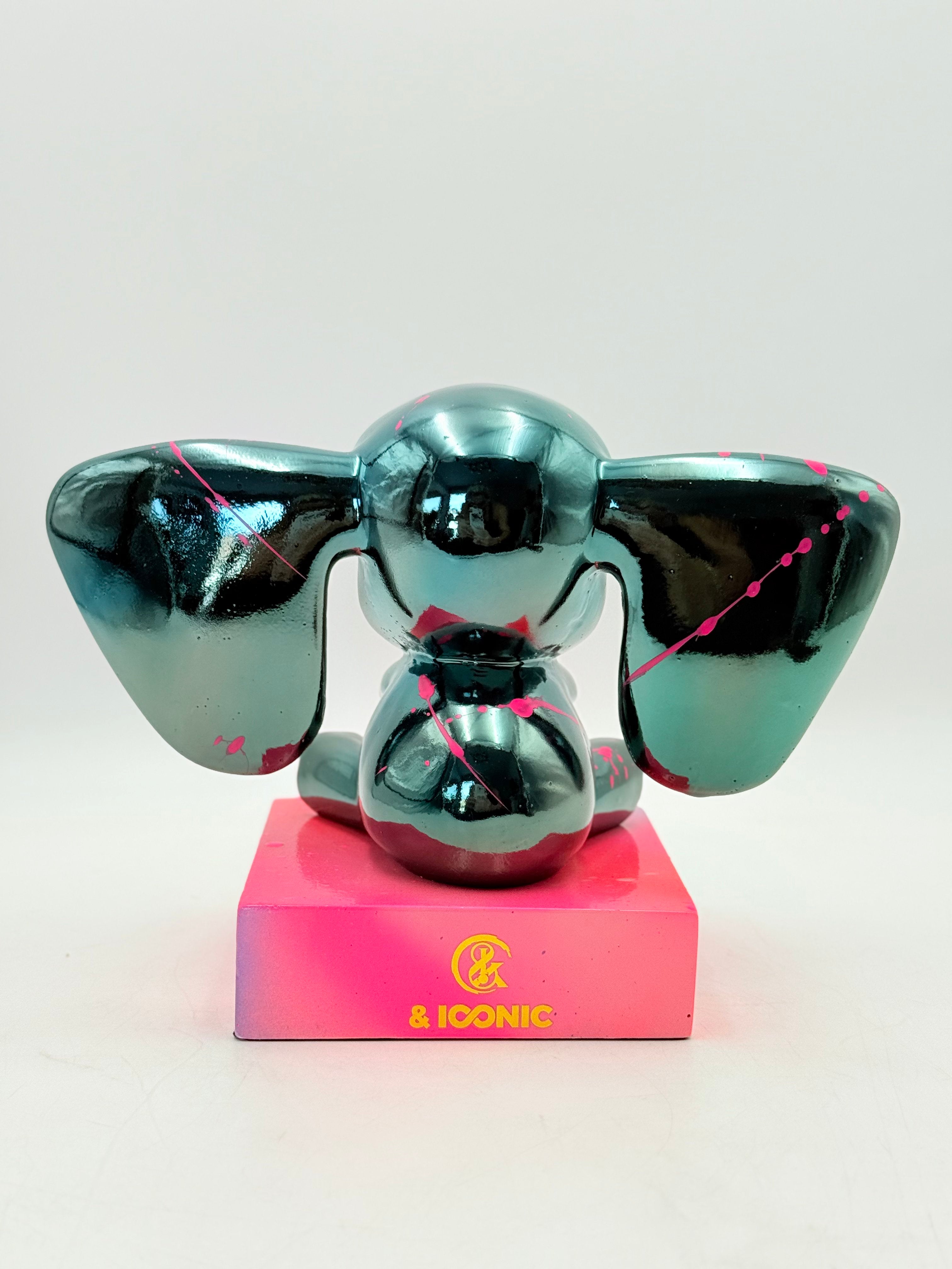 Koyu Mavi Krom Oturan Fil Heykeli