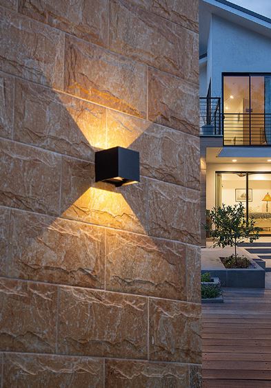 Kube Apli̇K Soğuk Gri̇ Ø10x10 Cm Led 6w Ip65 3000k