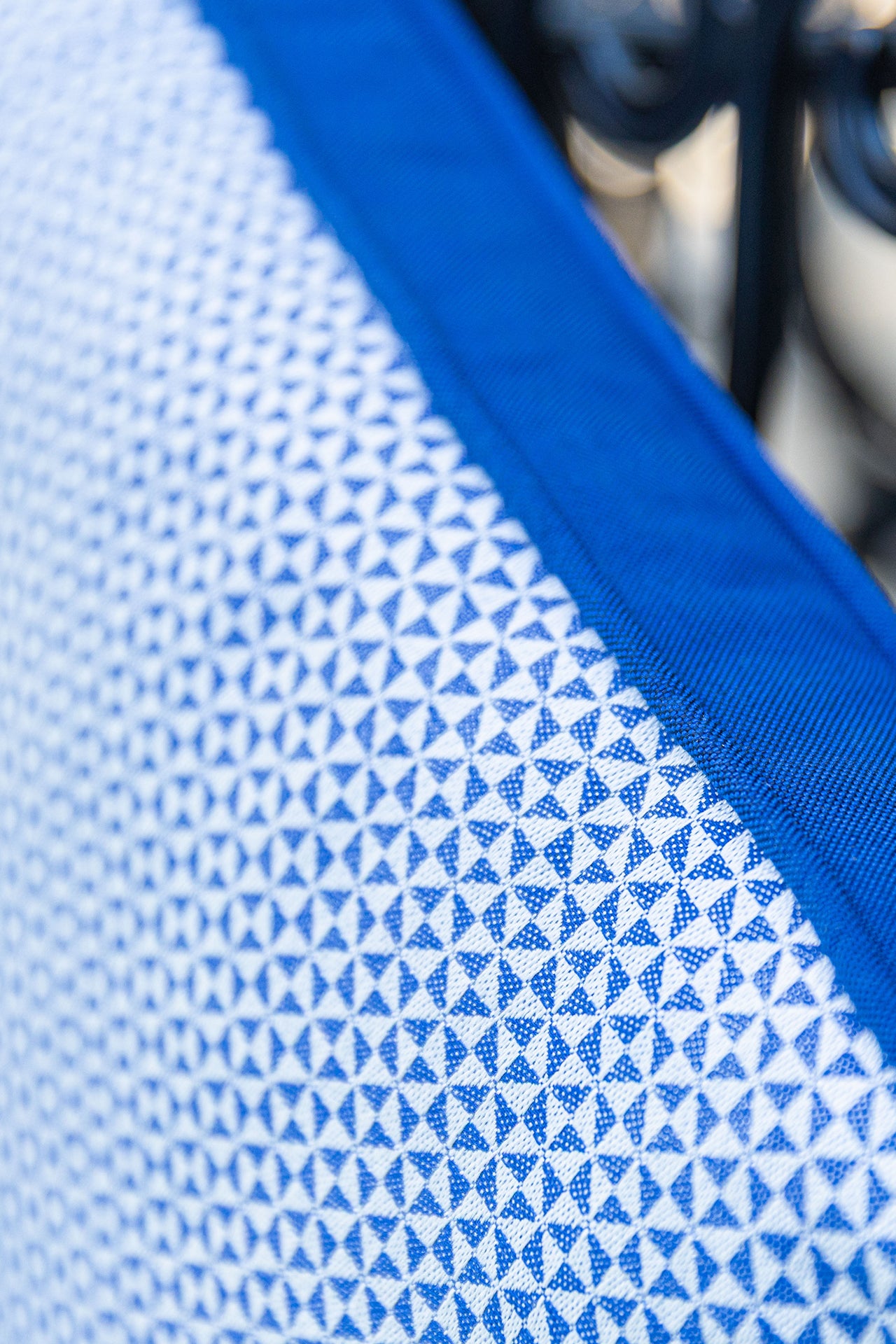 Lacivert Geometrik Desenli Outdoor Kırlent