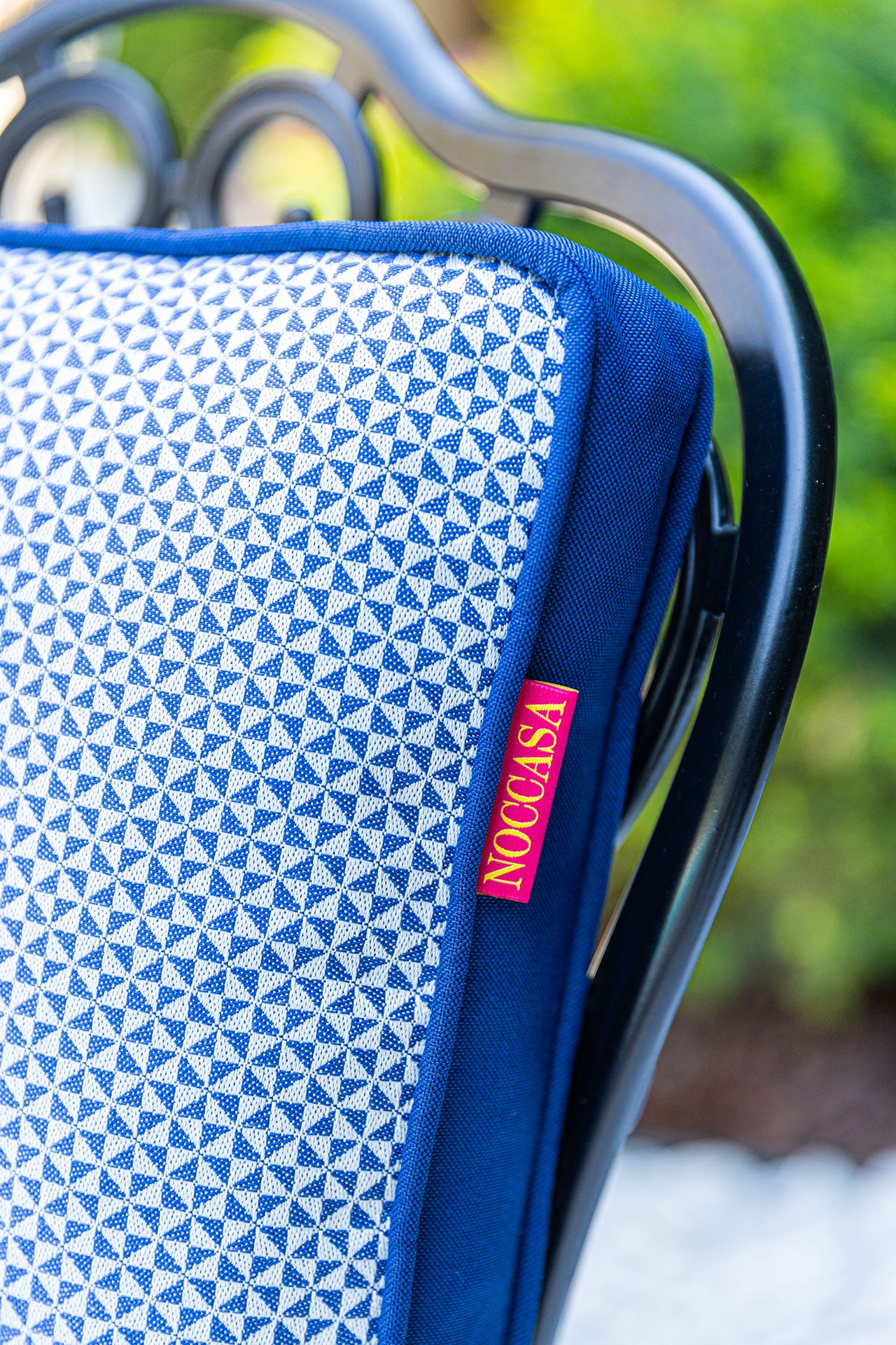 Lacivert Geometrik Desenli Outdoor Kırlent