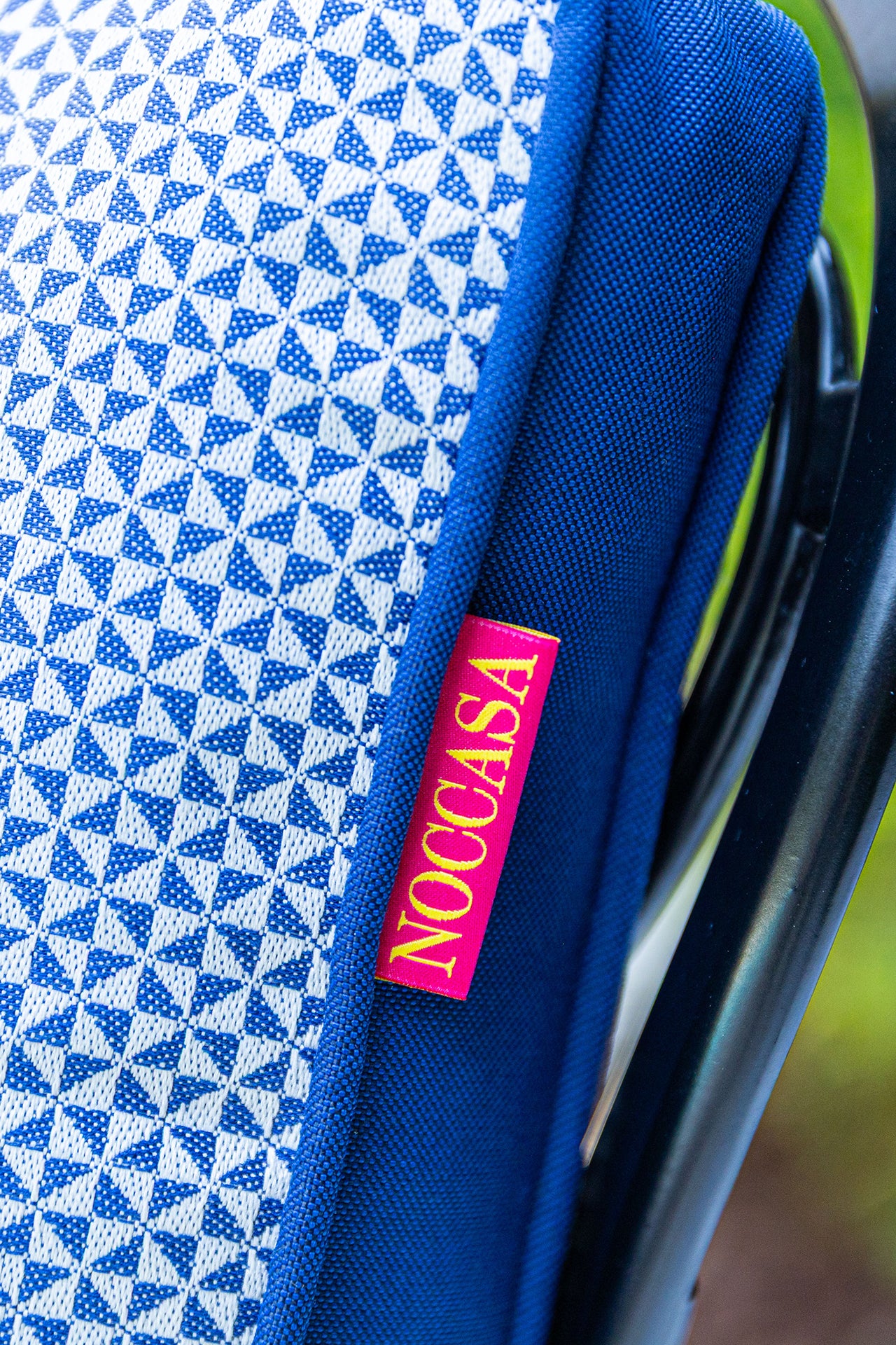 Lacivert Geometrik Desenli Outdoor Kırlent