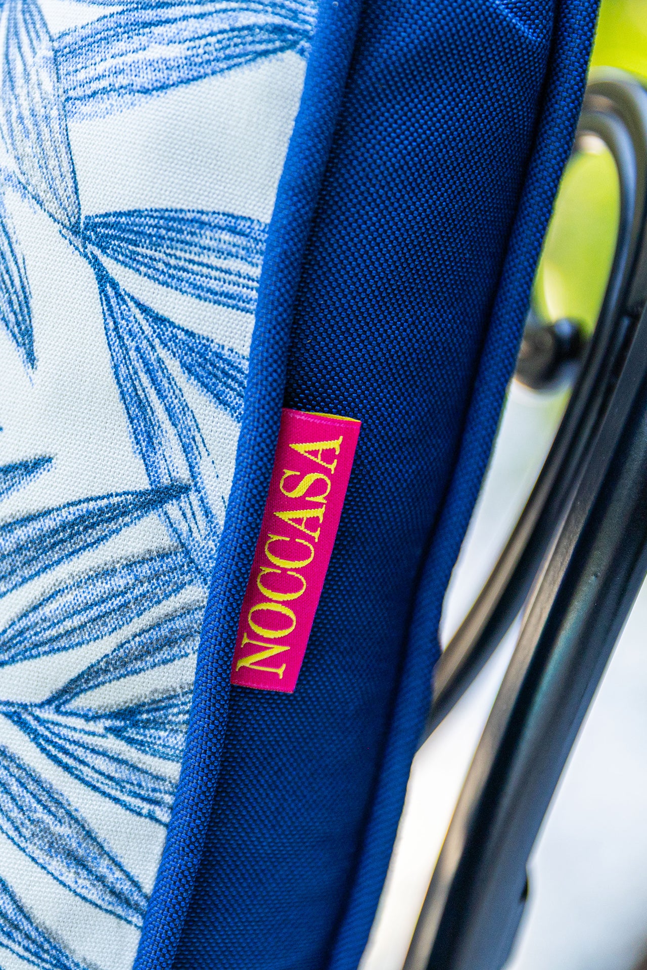 Lacivert Yaprak Desenli Outdoor Kırlent