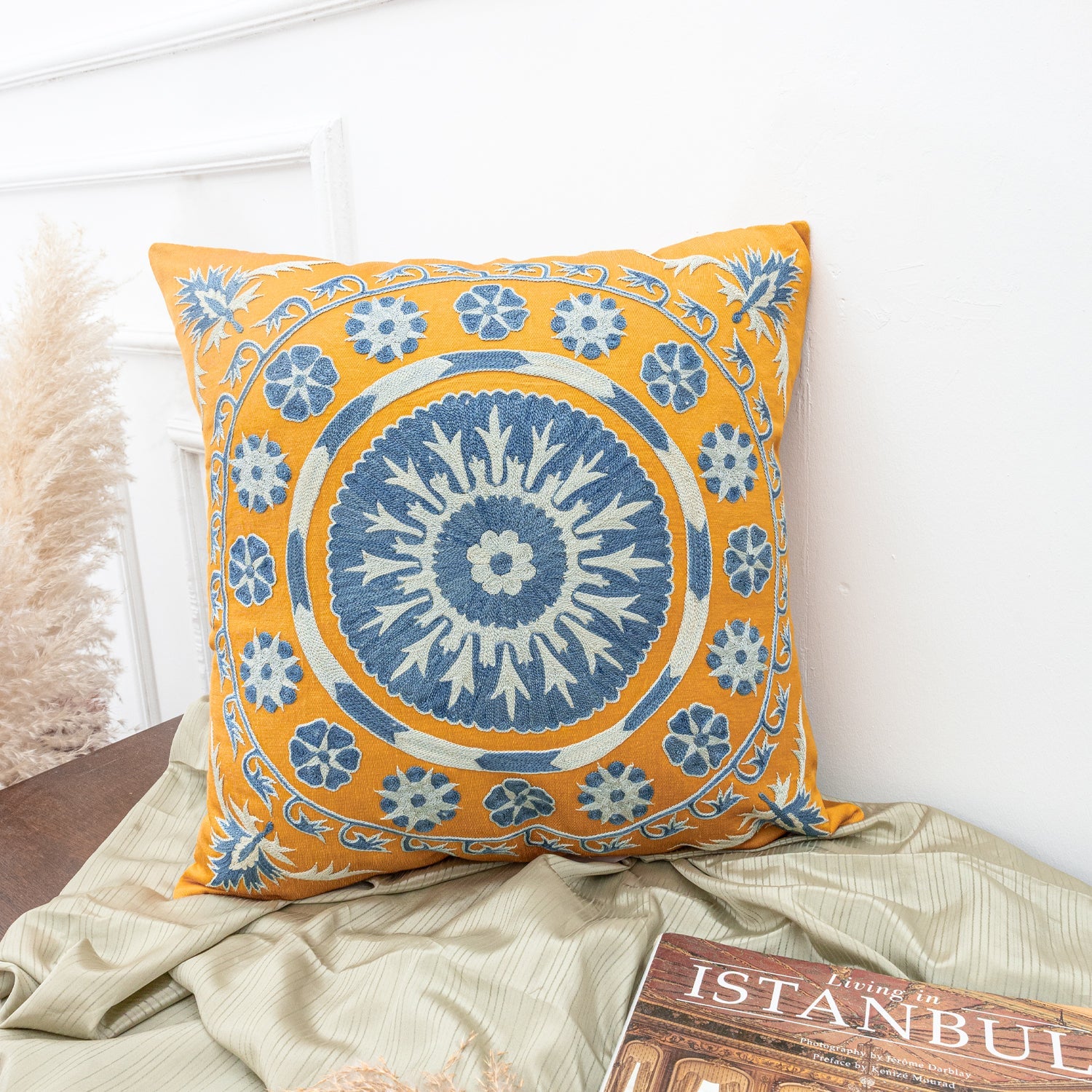 Lilith İpek Suzani Kırlent 50x50 cm-Yastık & Kırlent-Soho Antiq-NowShopFun