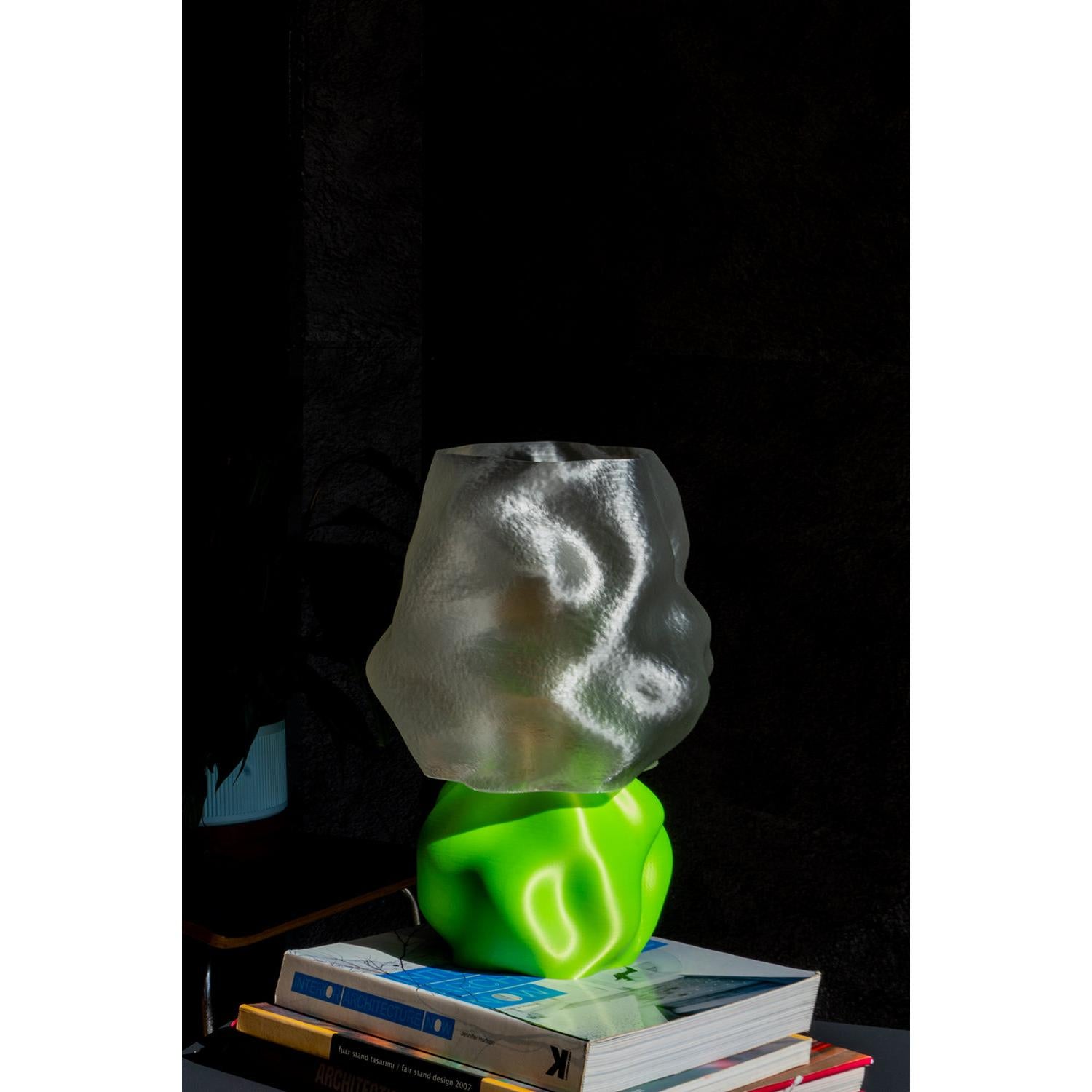 Liva İpeksi Yüzey Masa Lambası