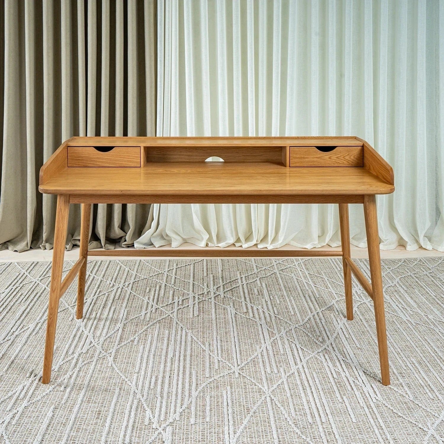 Lofi Meşe Çalışma Masası