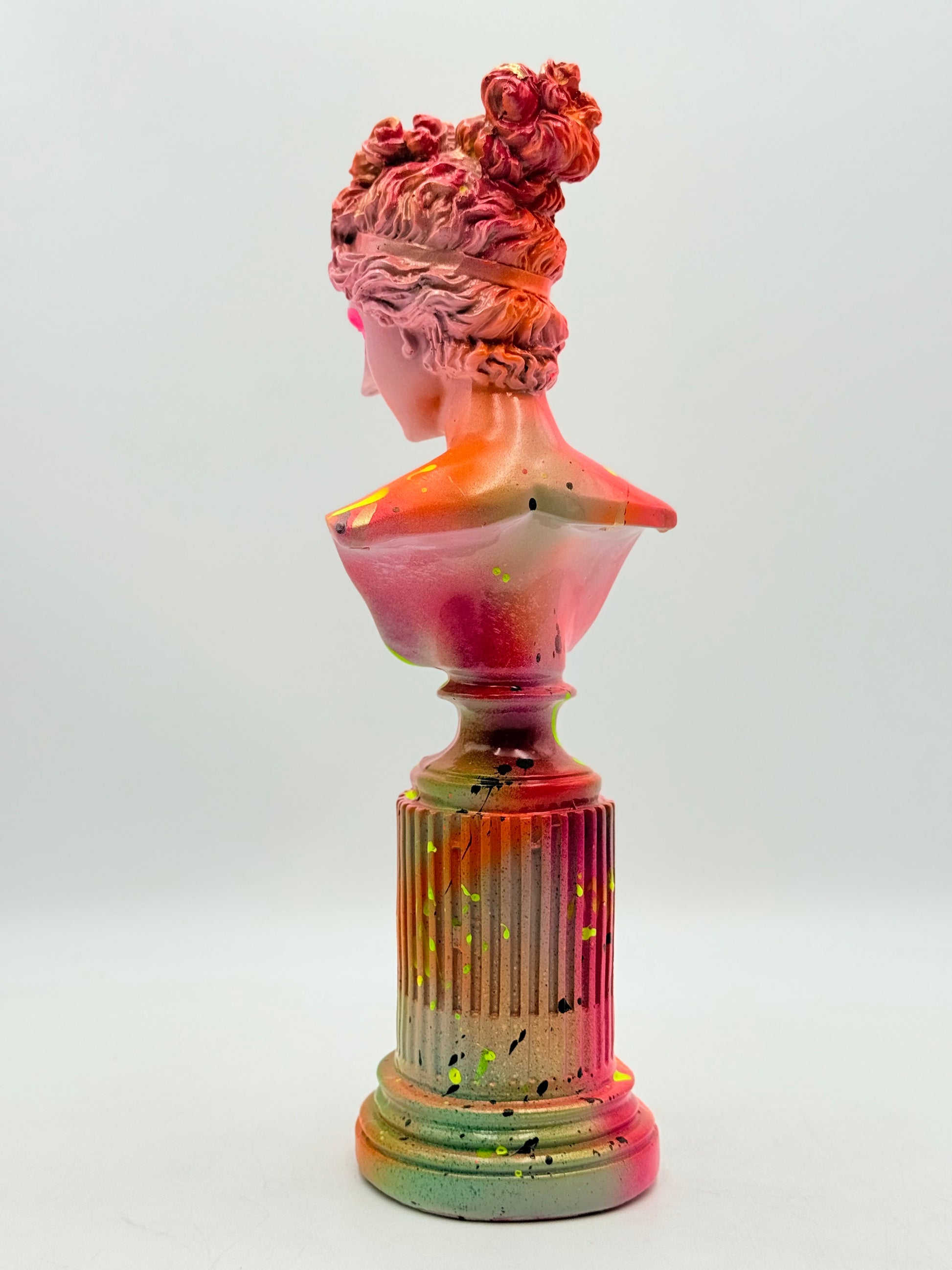 Love Venus – Pembe Geçişli Özel Tasarım Heykel