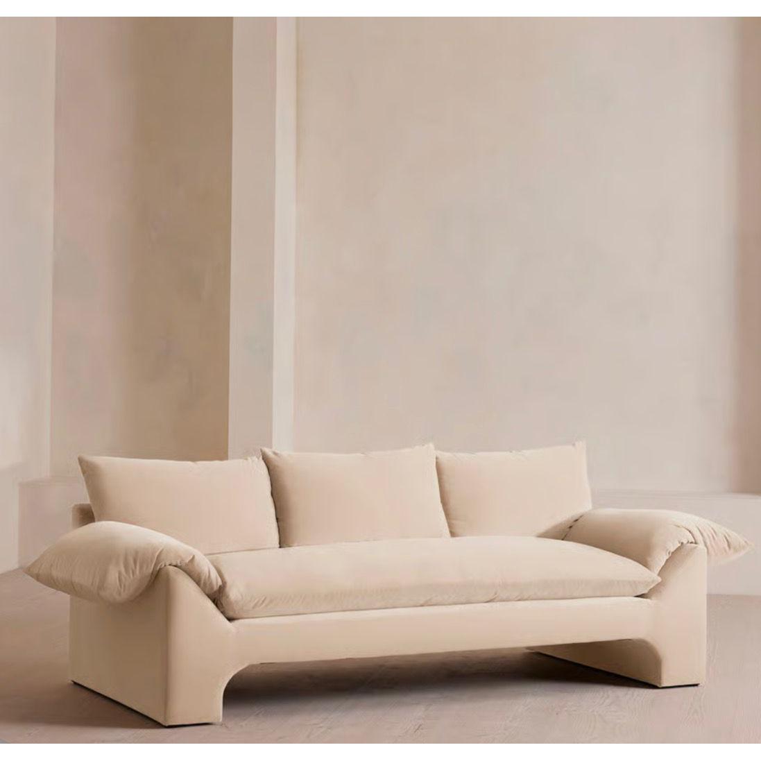 Lumira Kadife Sofa