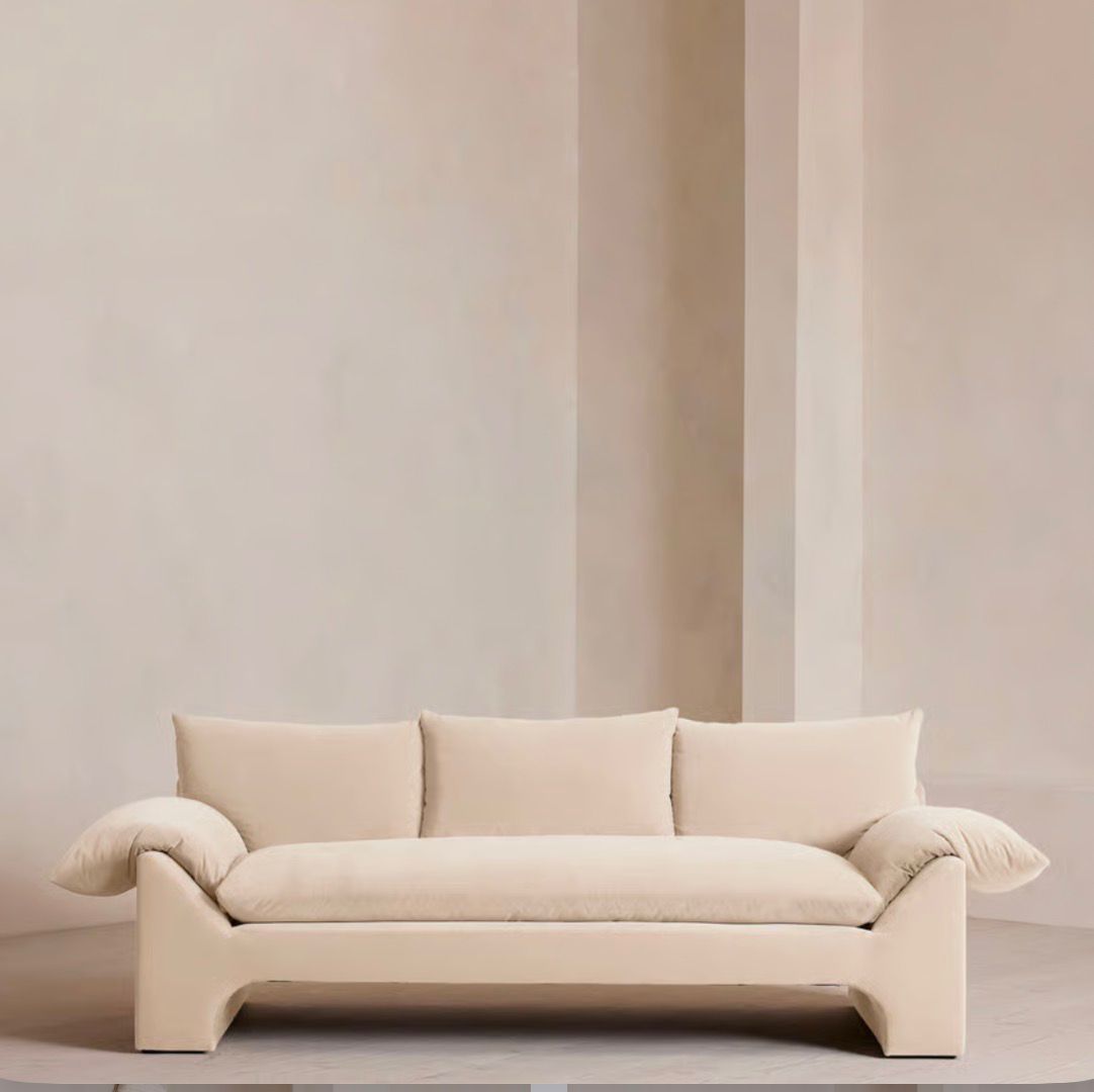 Lumira Kadife Sofa
