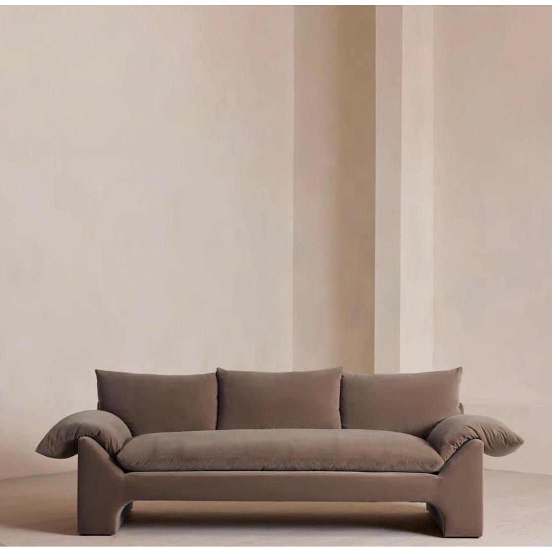 Lumira Kadife Sofa